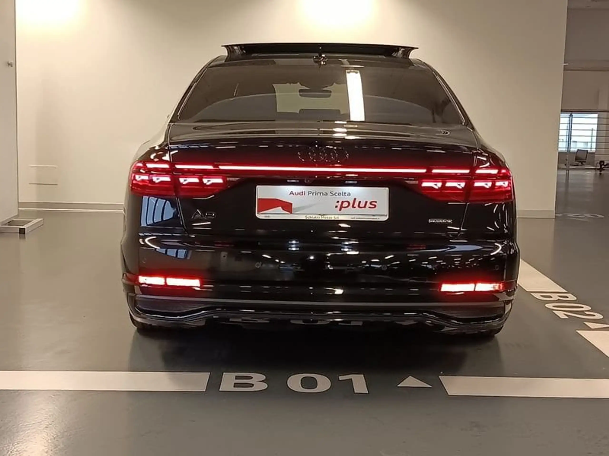 Audi - A8