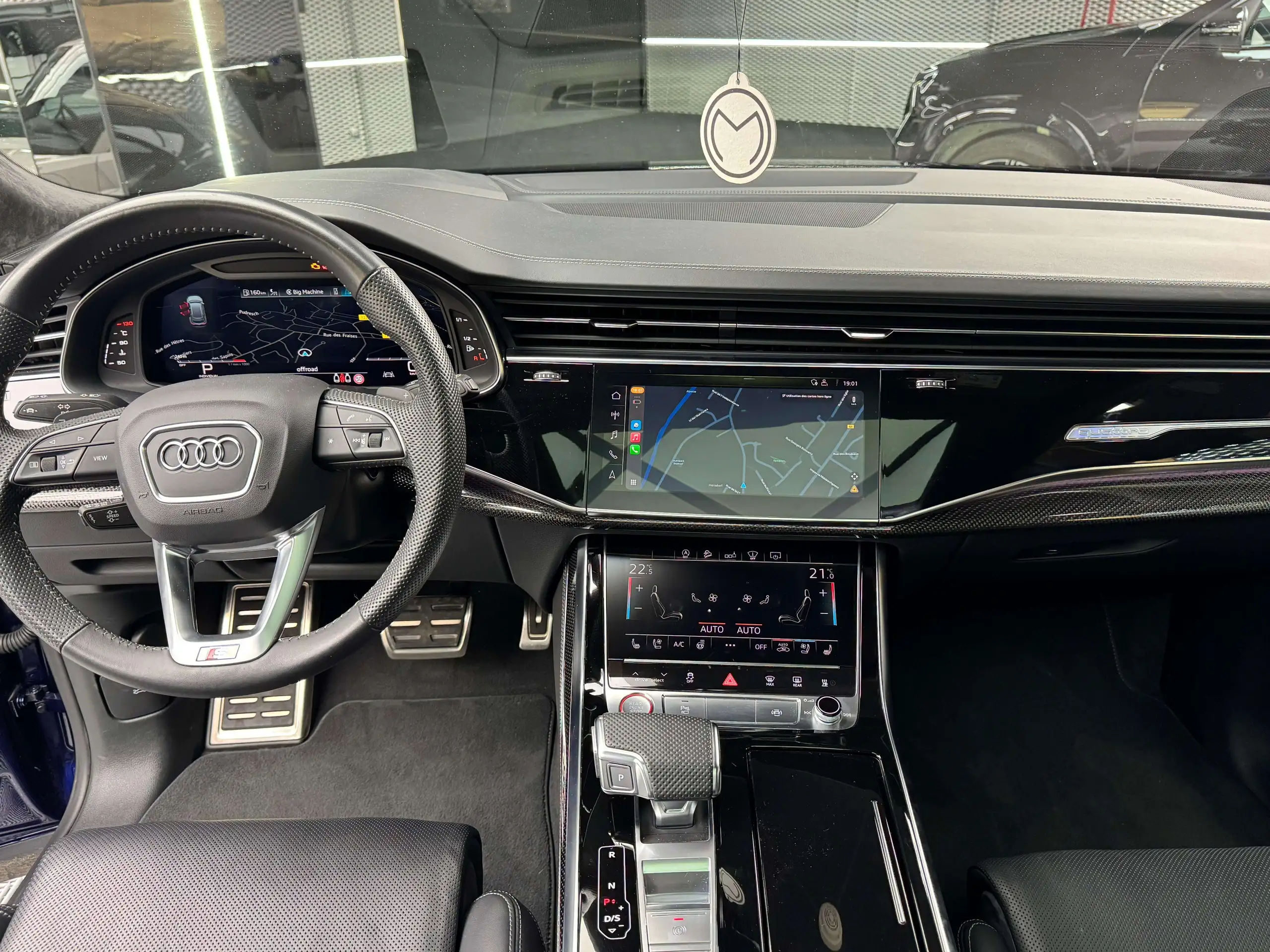 Audi - SQ8