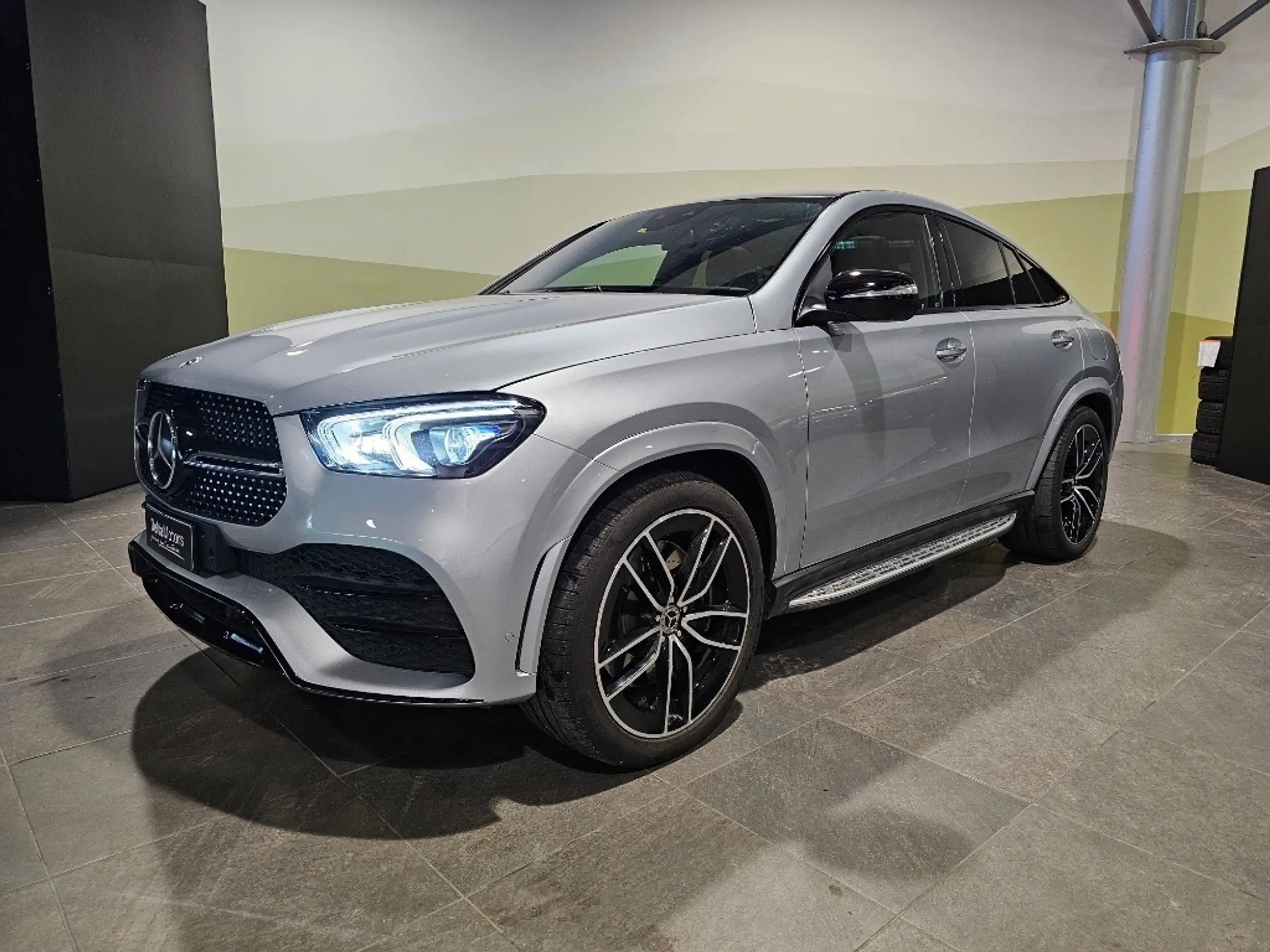 Mercedes-Benz - GLE 350