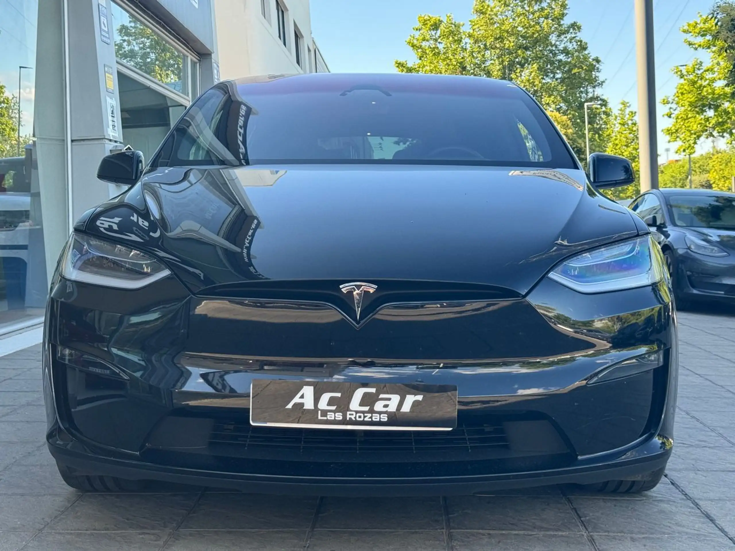 Tesla - Model X