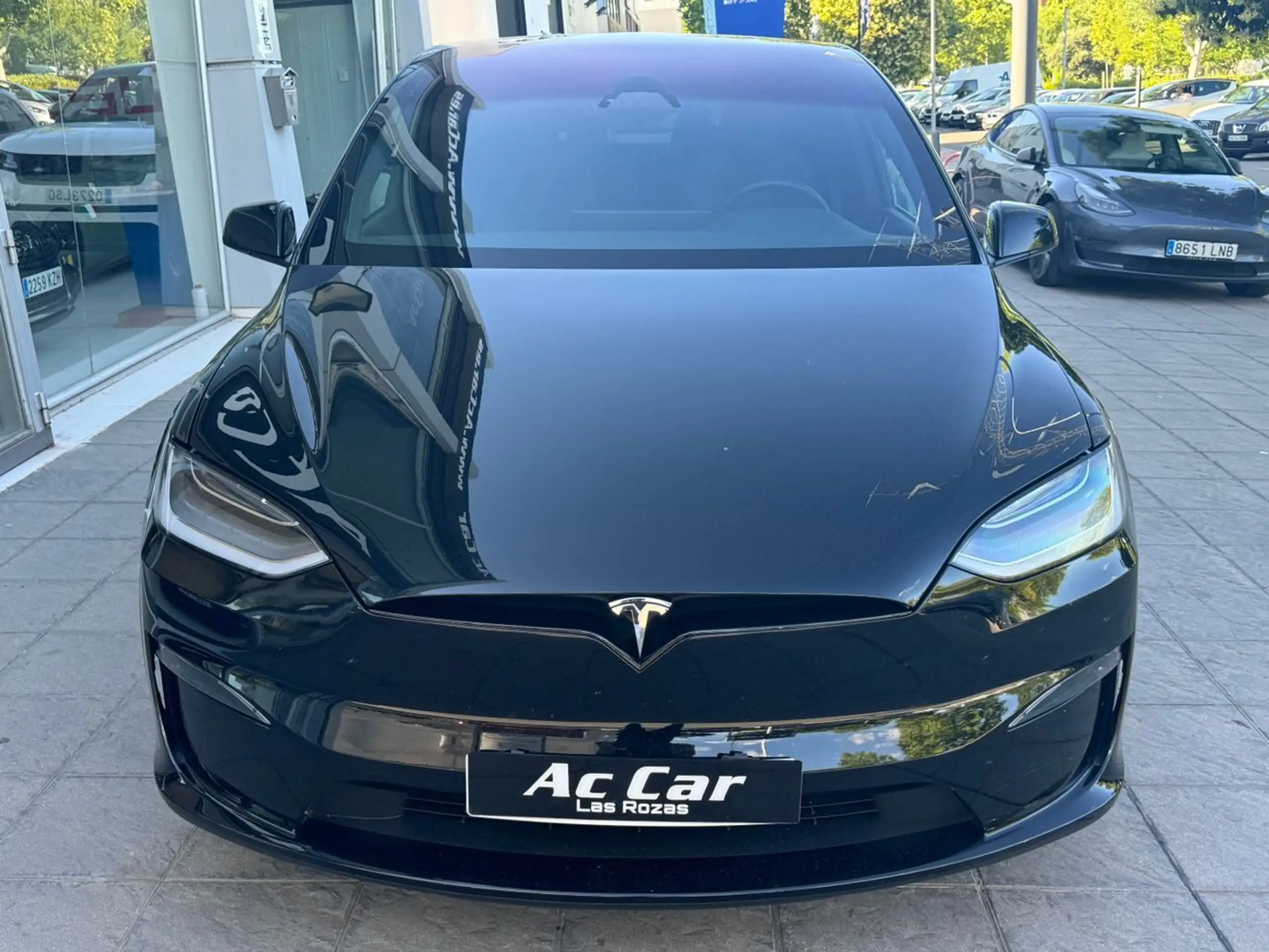 Tesla - Model X