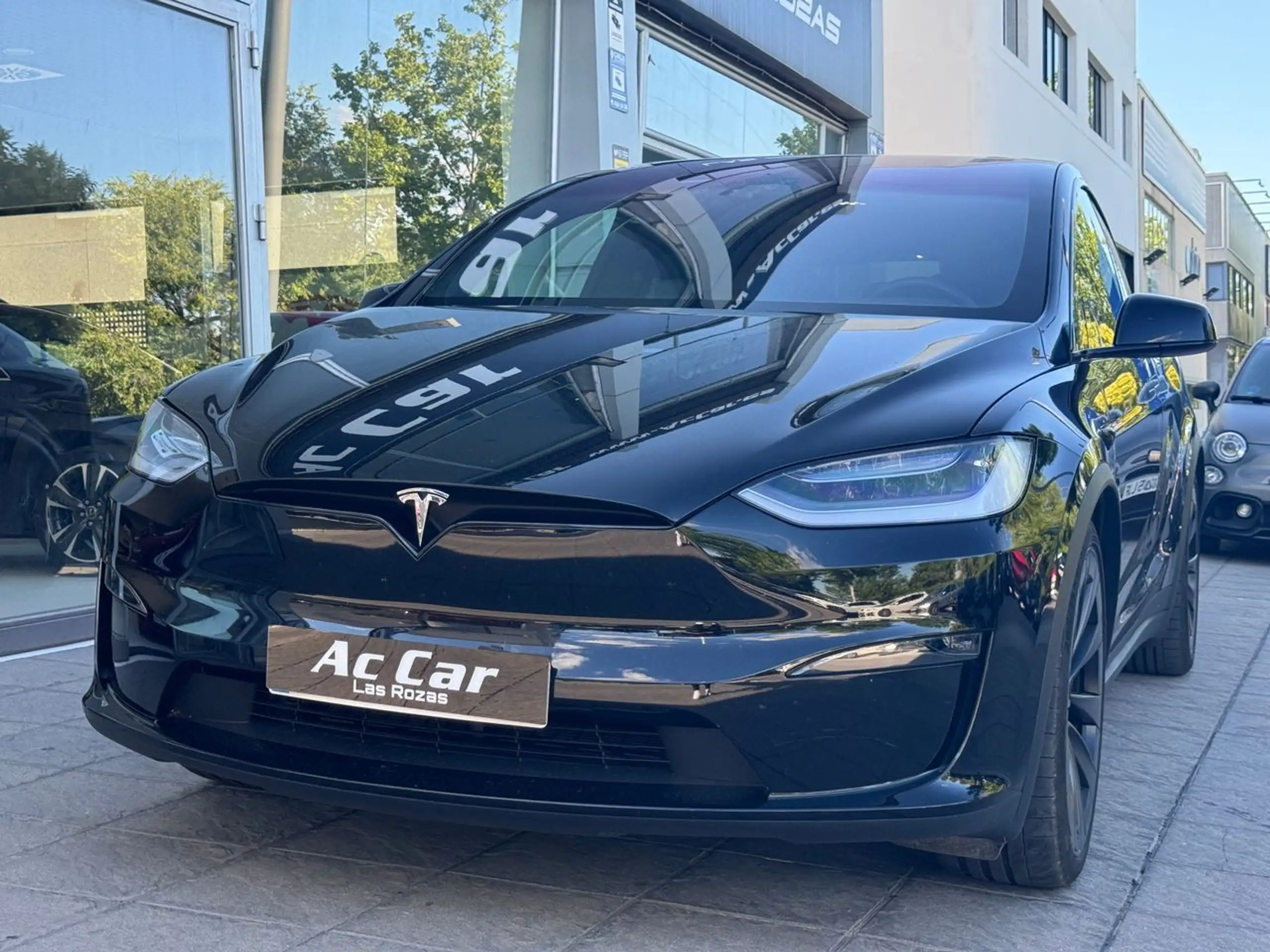 Tesla - Model X