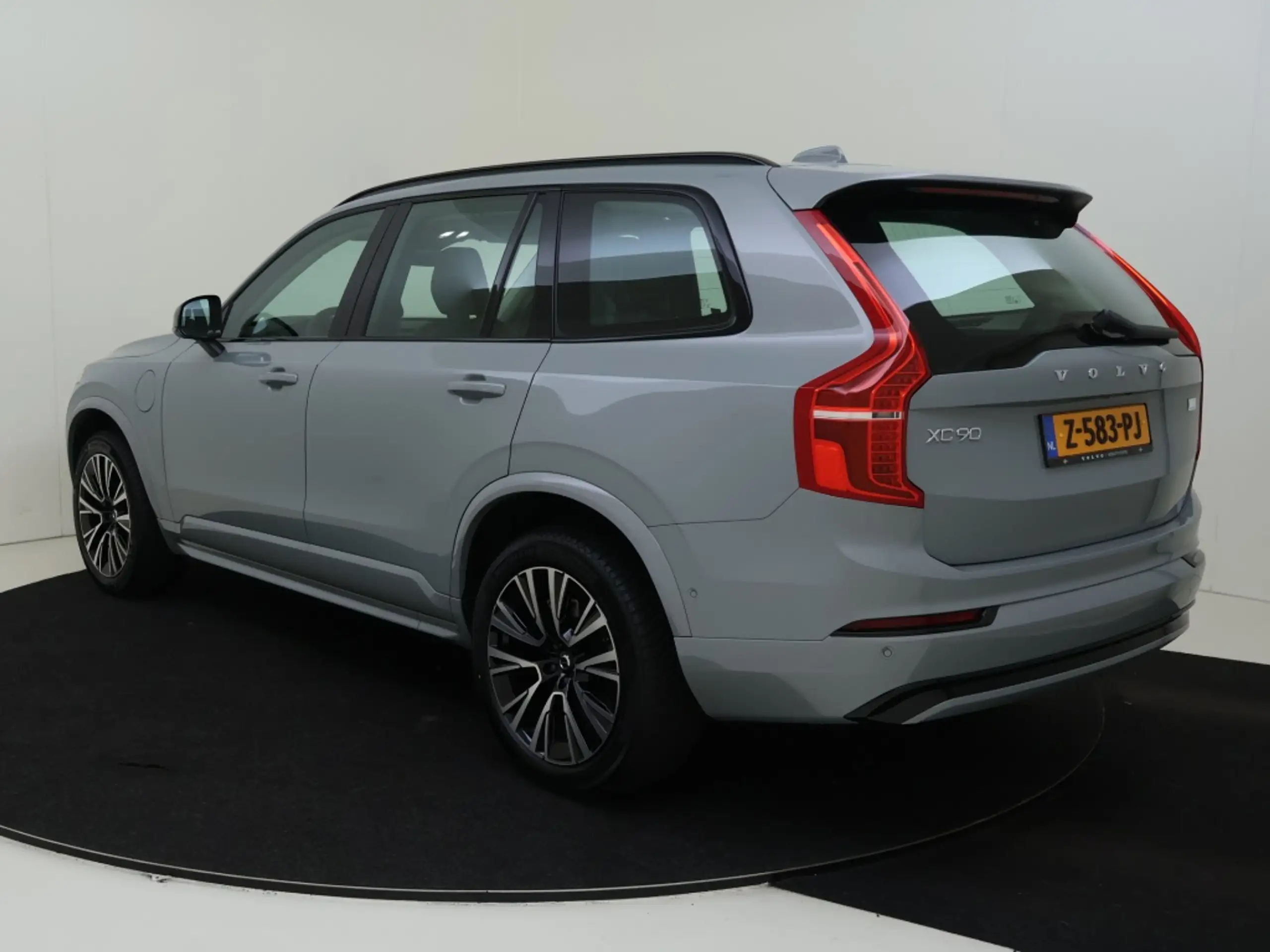 Volvo - XC90