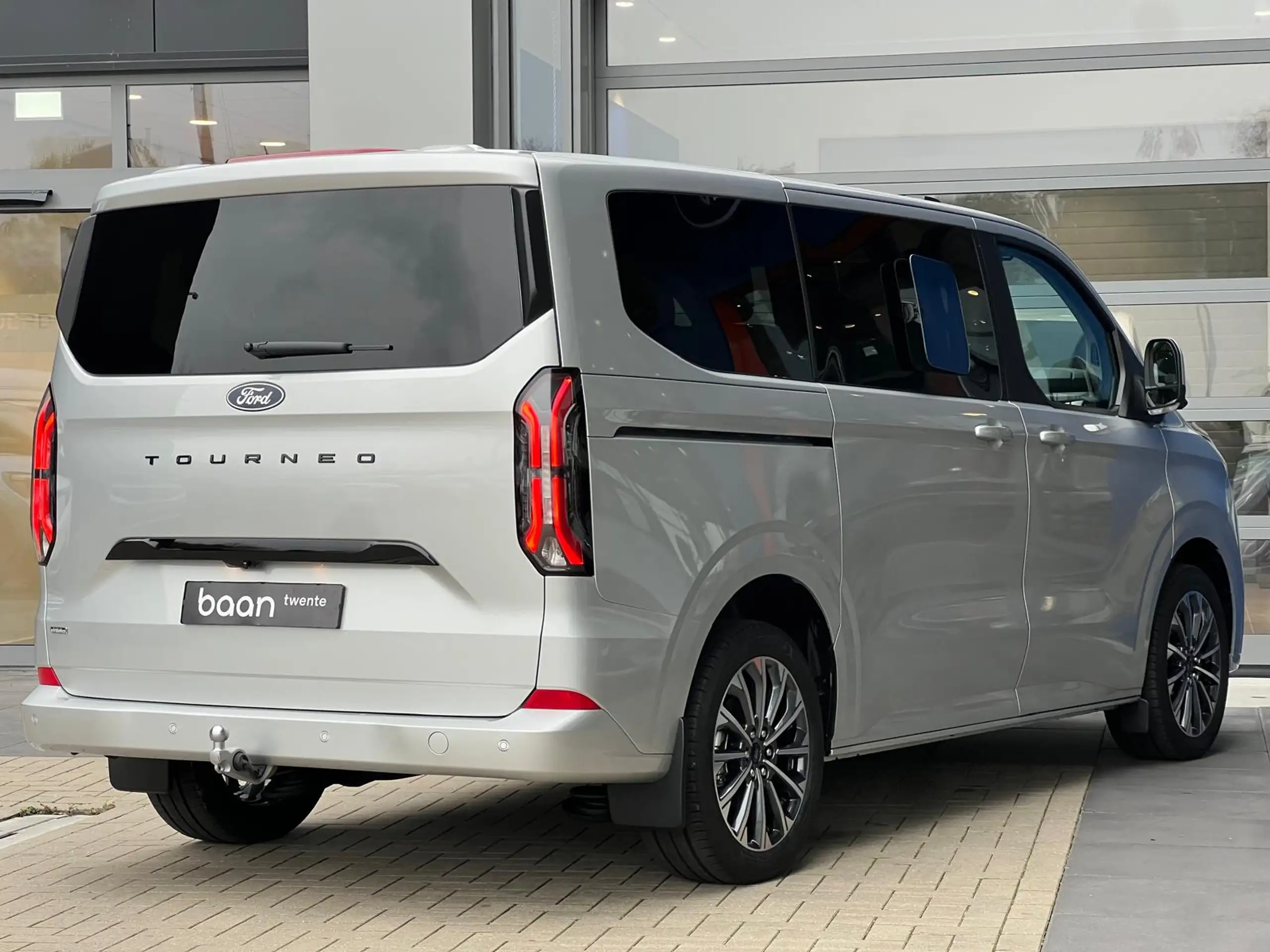 Ford - Tourneo Custom