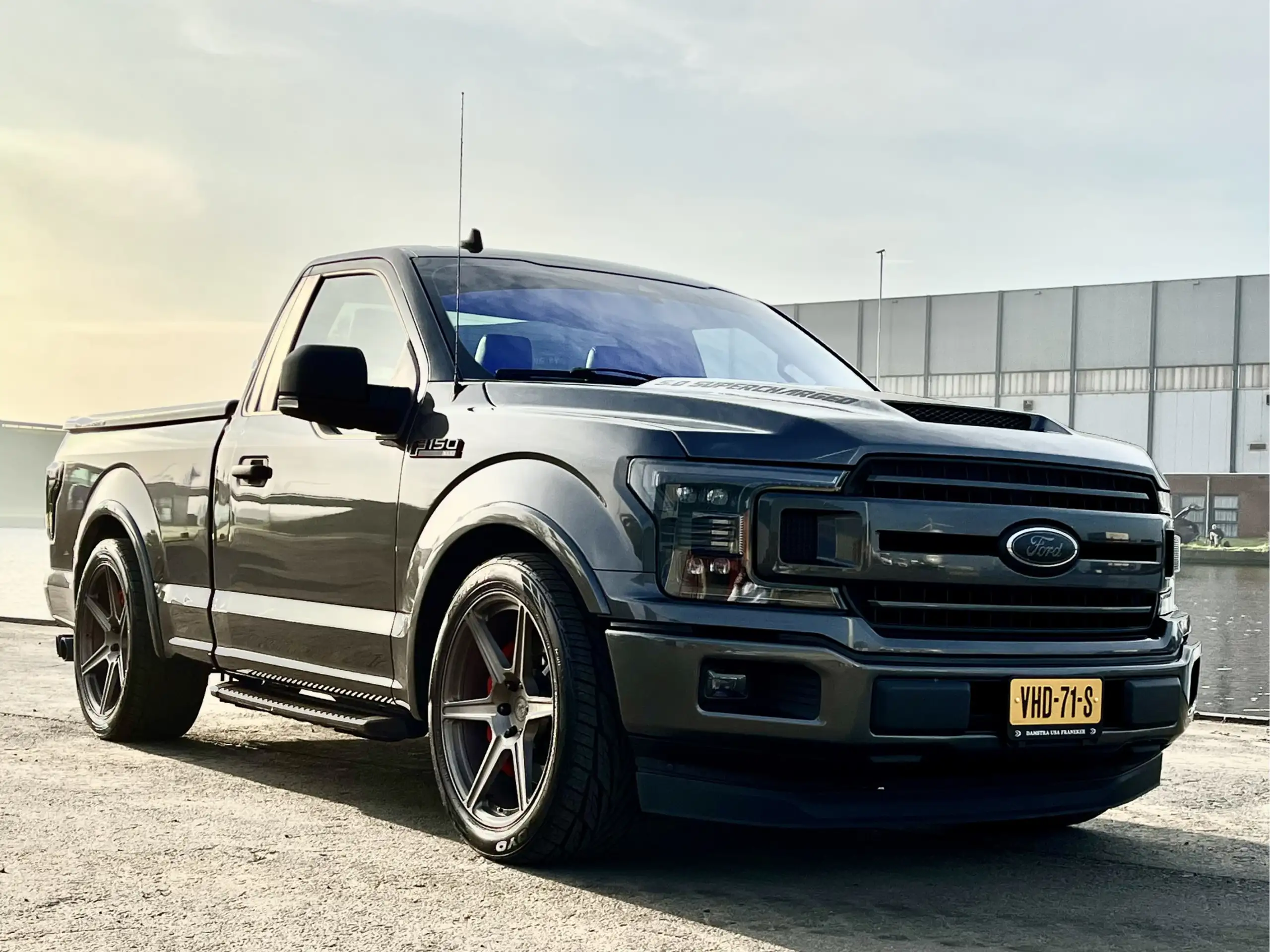 Ford - F 150