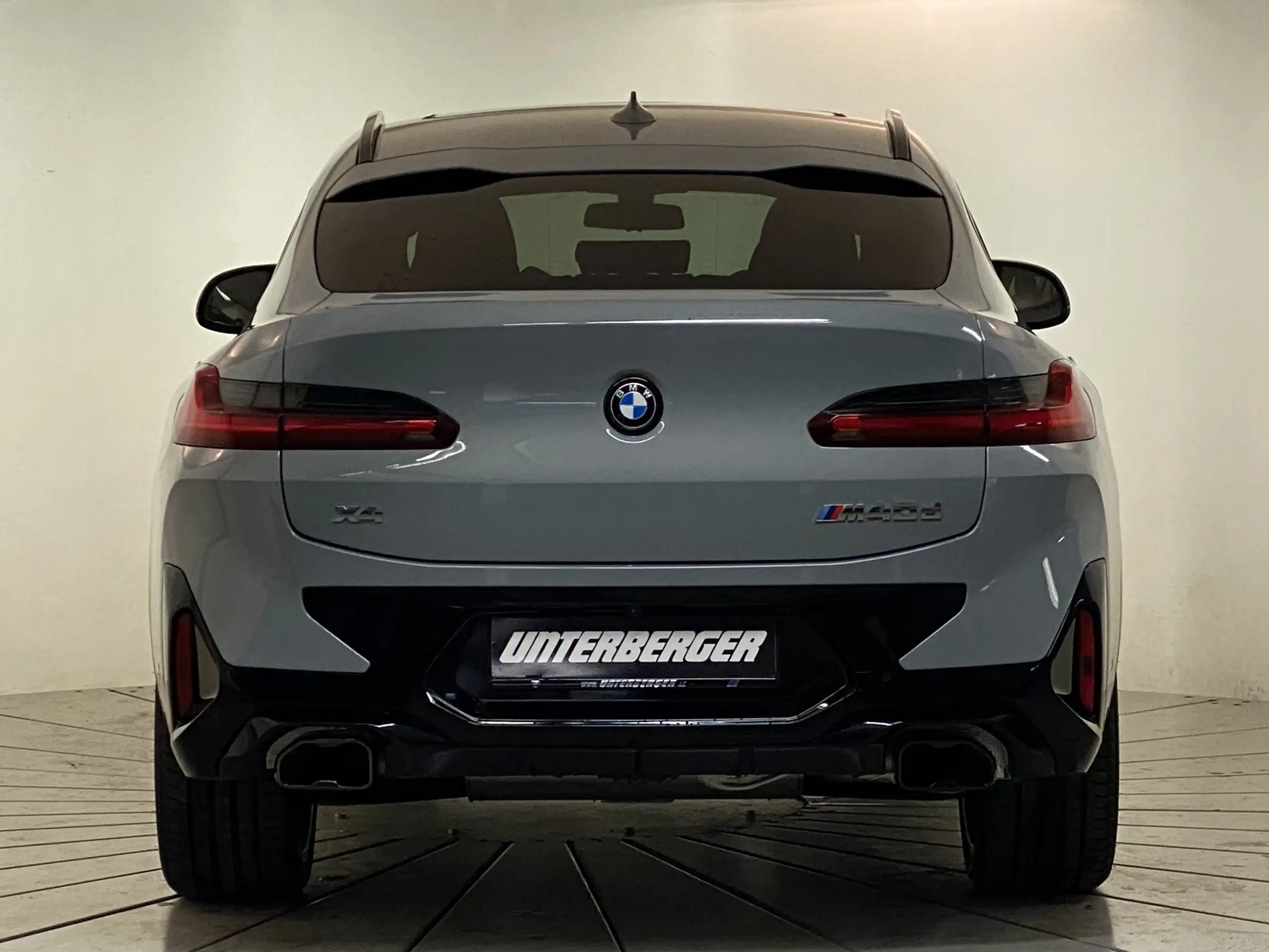 BMW - X4 M