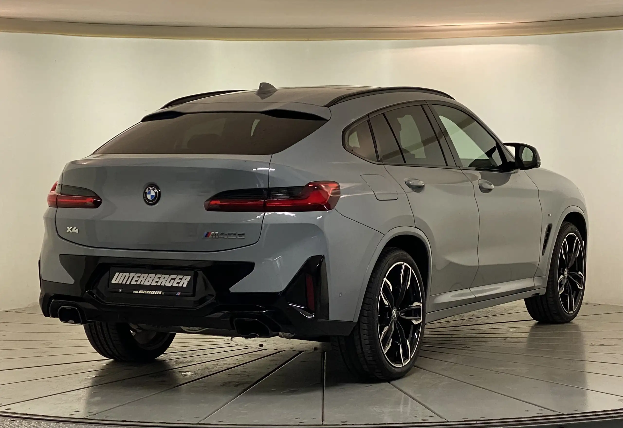 BMW - X4 M