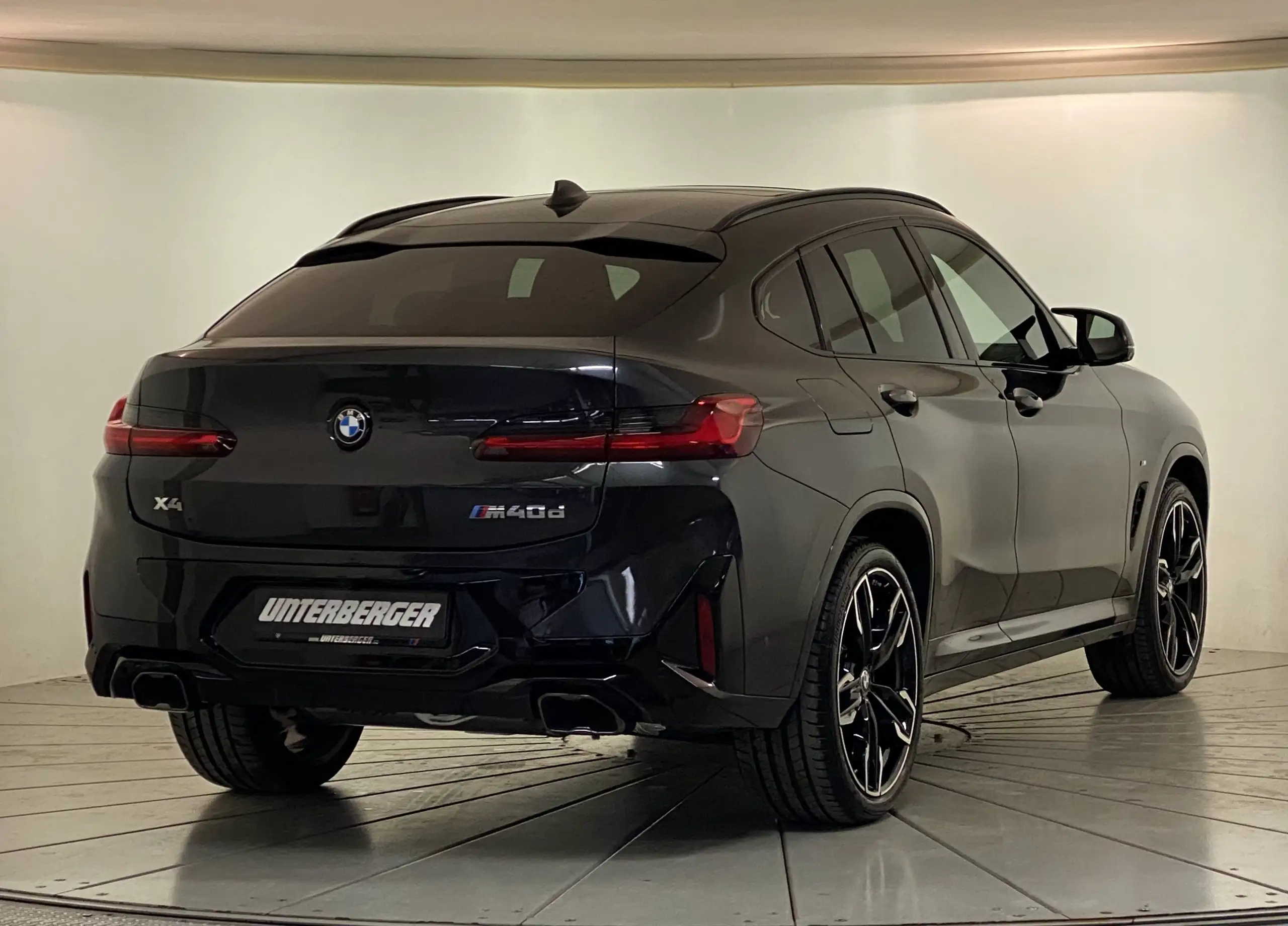 BMW - X4 M