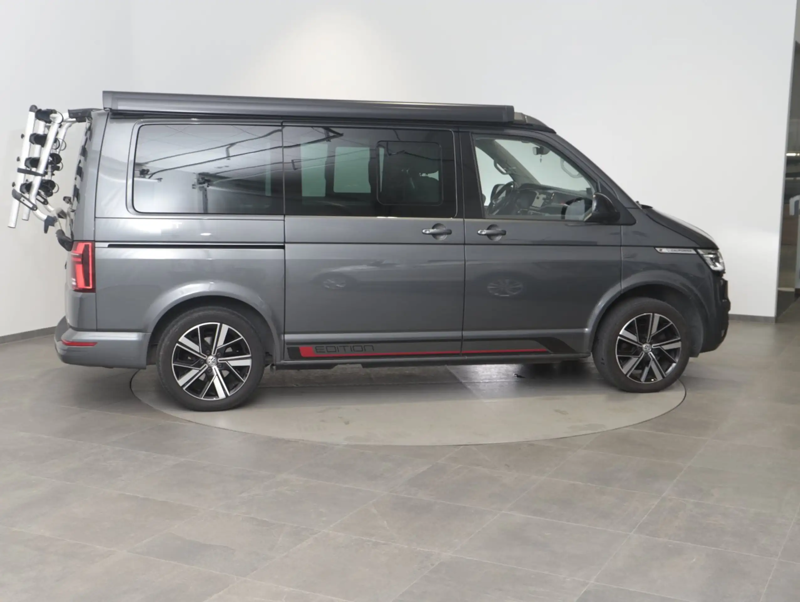 Volkswagen - T6.1 California