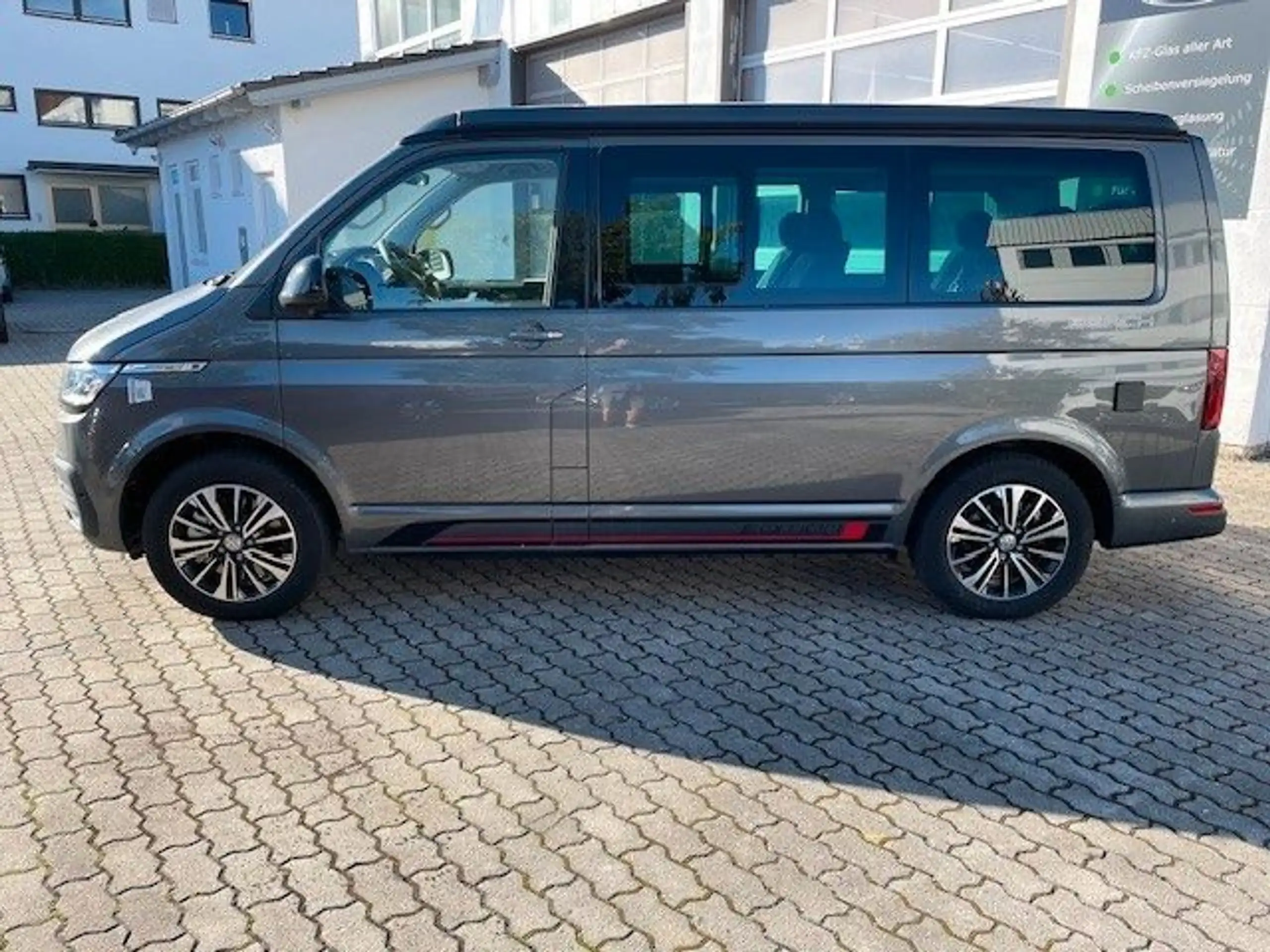 Volkswagen - T6 California