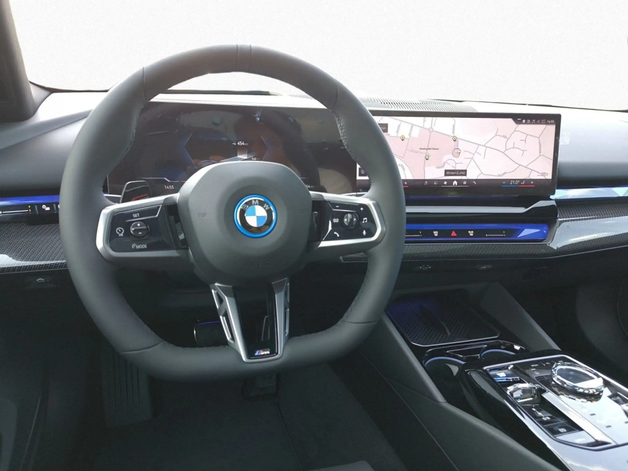 BMW - i5