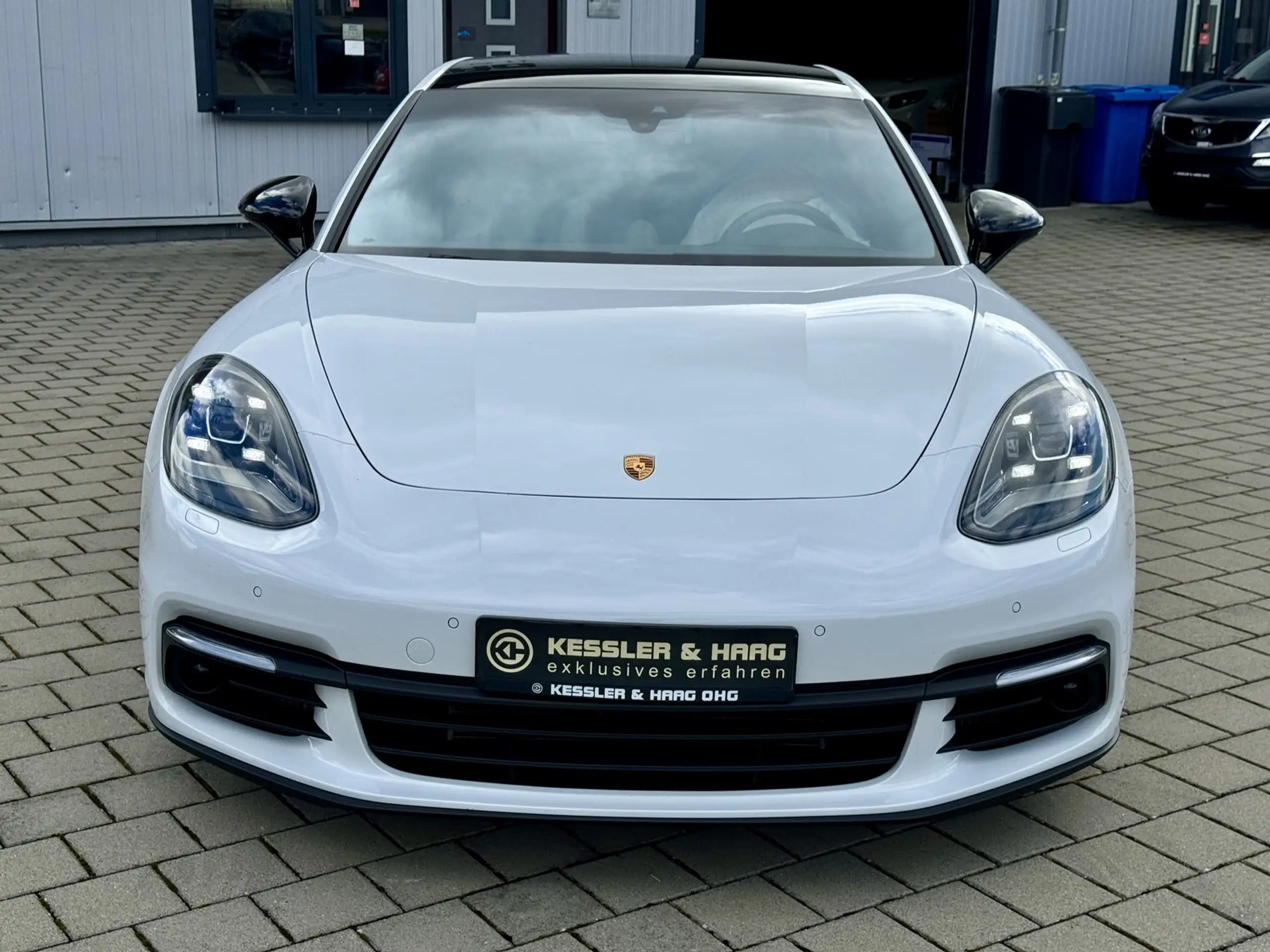 Porsche - Panamera