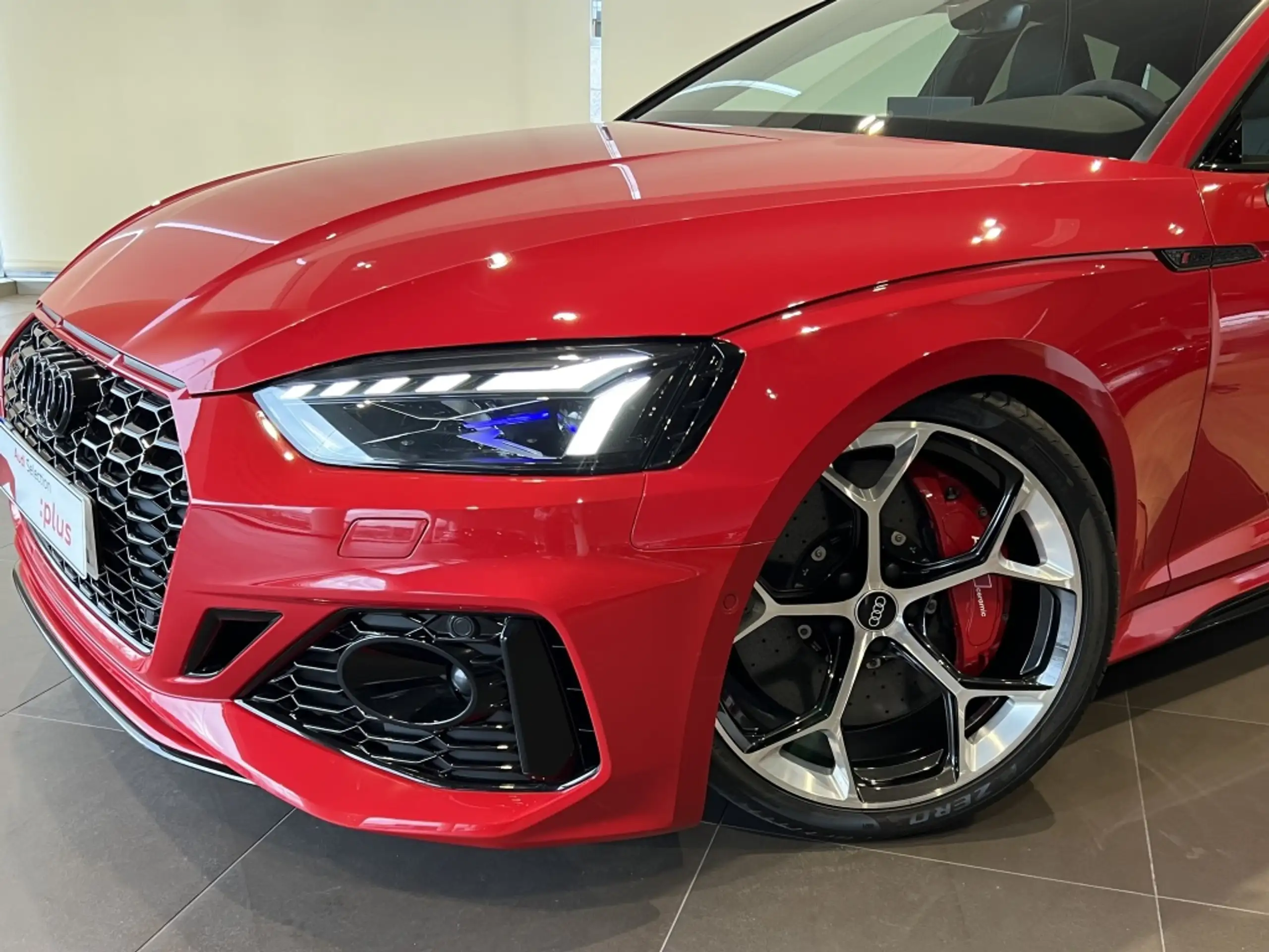 Audi - RS5