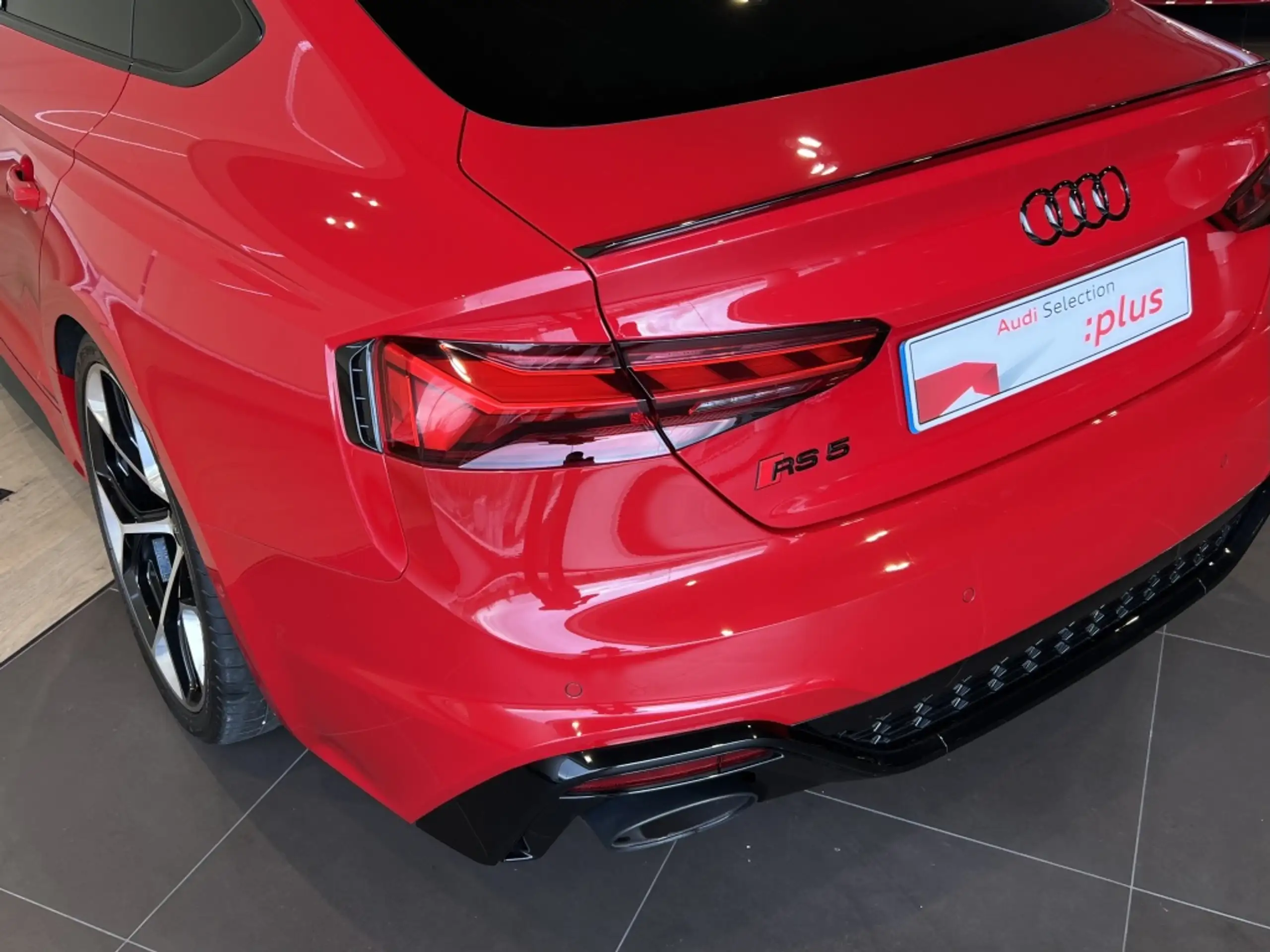 Audi - RS5