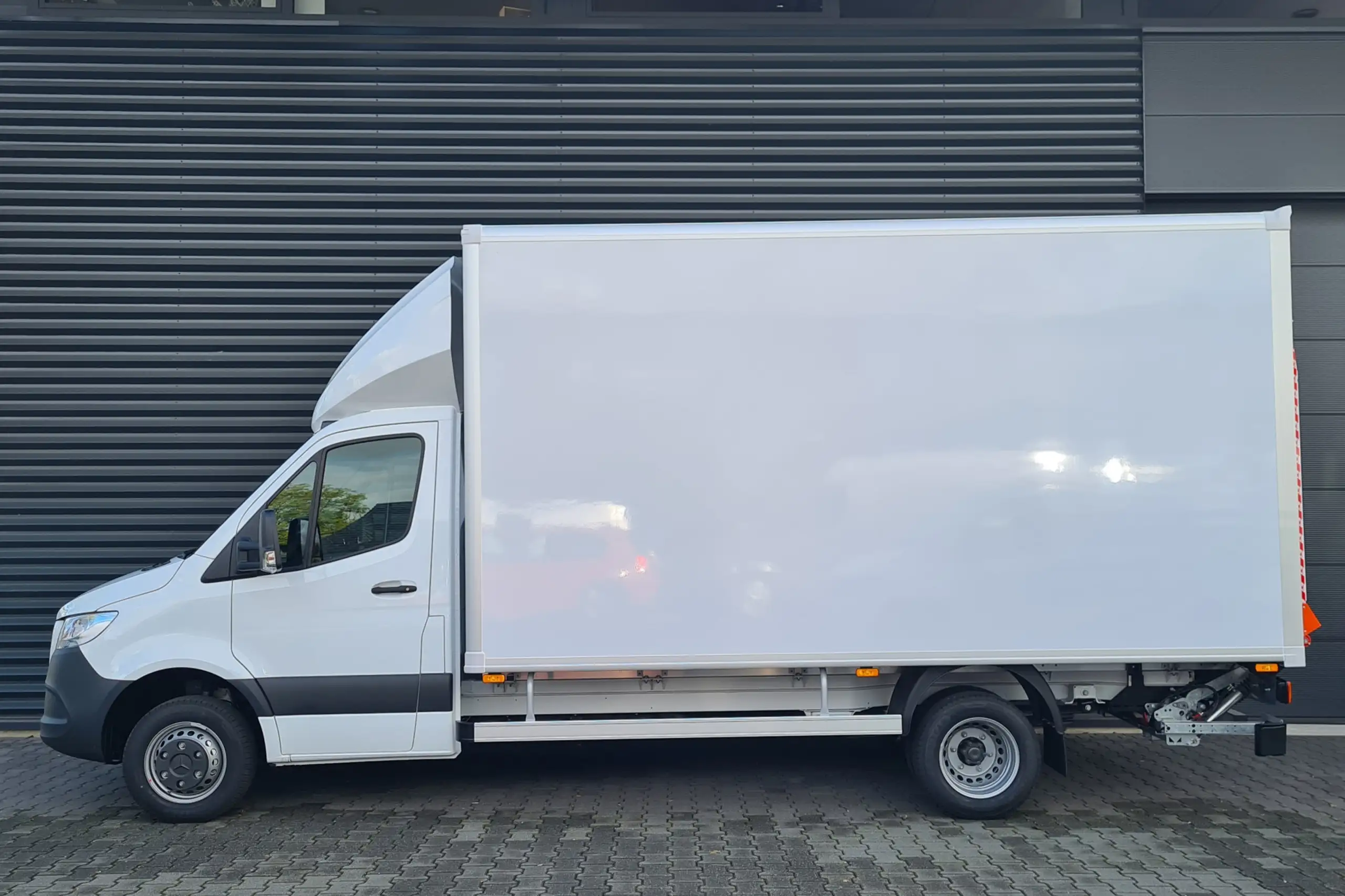 Mercedes-Benz - Sprinter