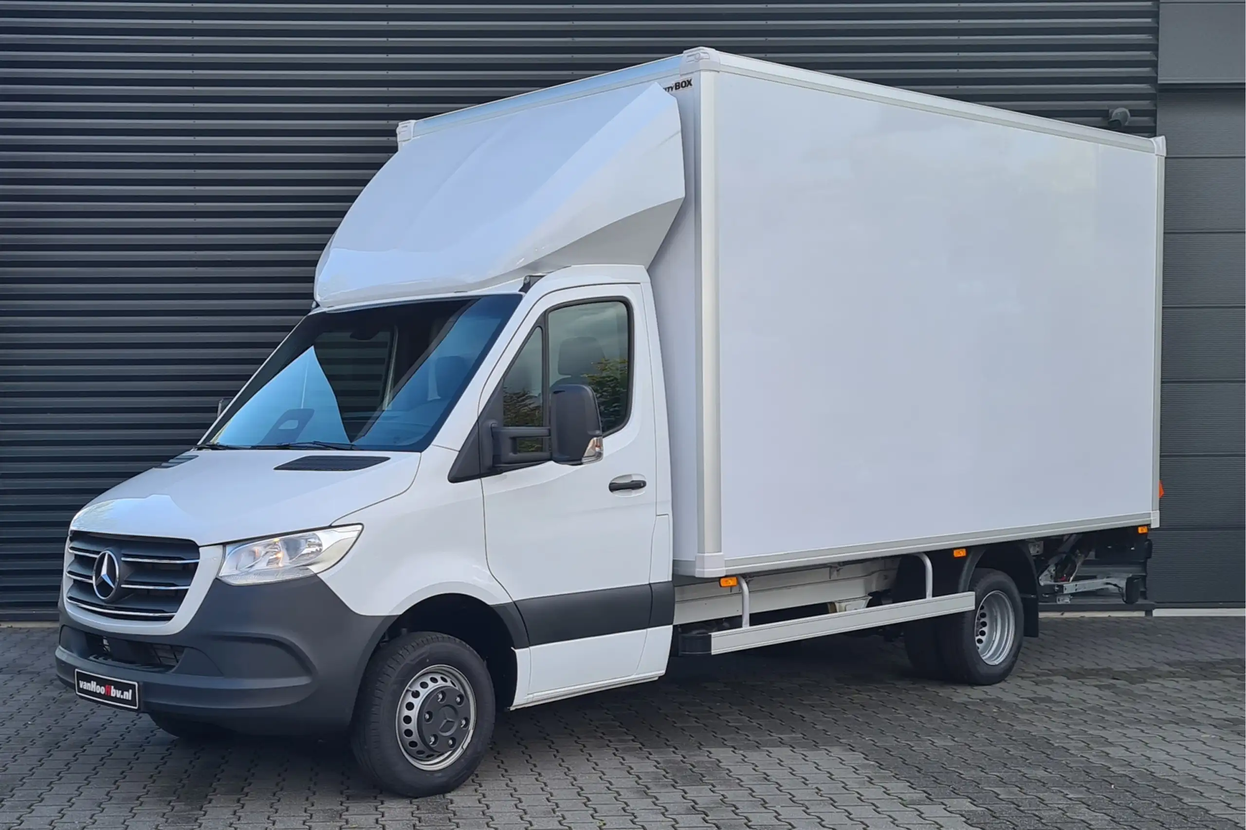 Mercedes-Benz - Sprinter