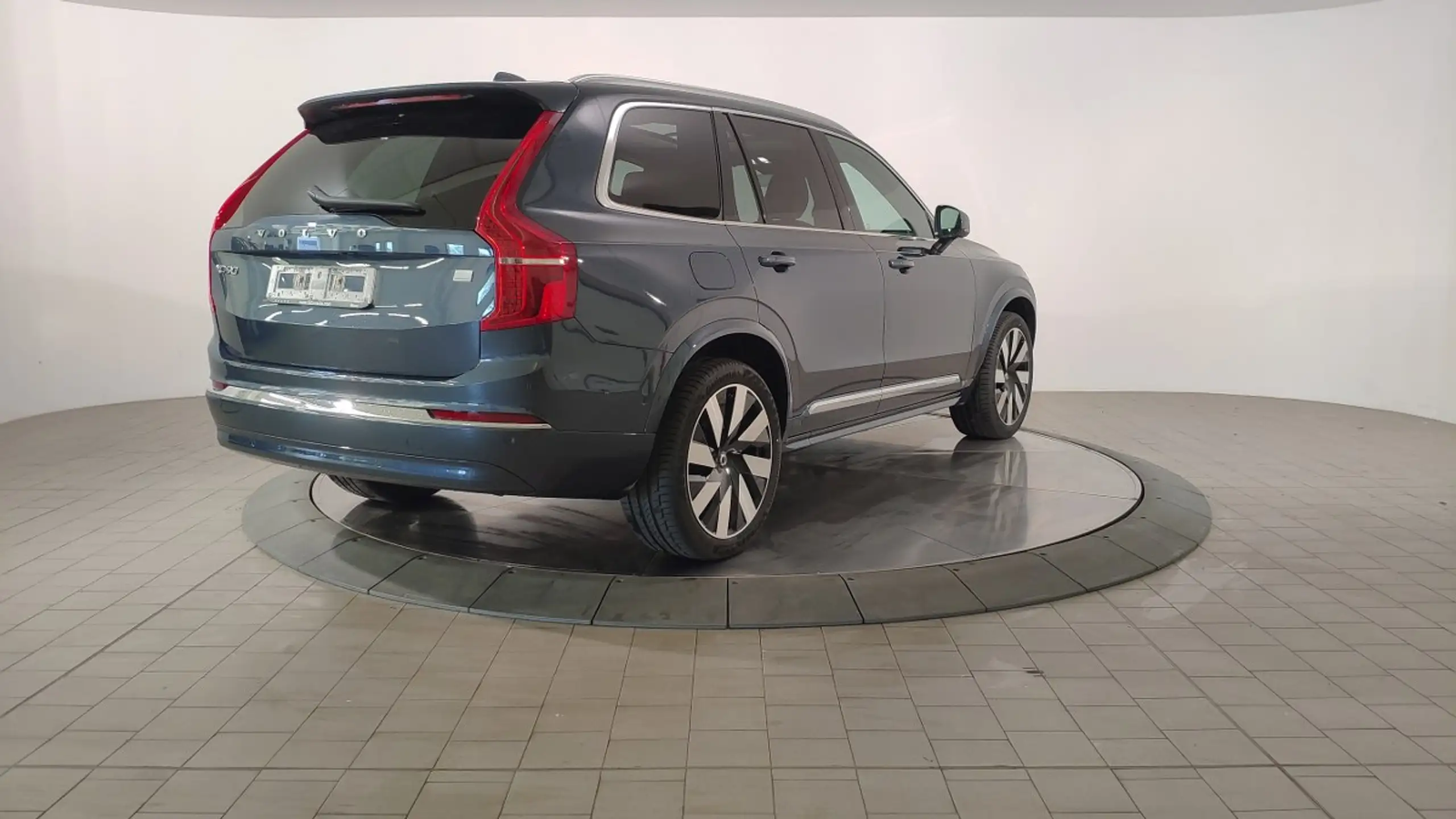 Volvo - XC90