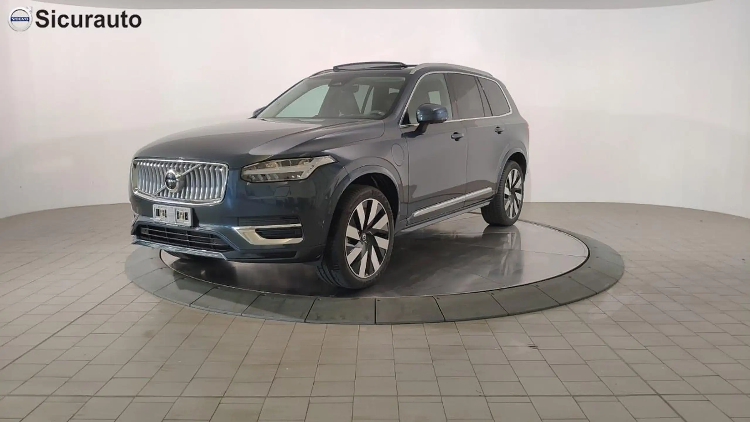 Volvo - XC90