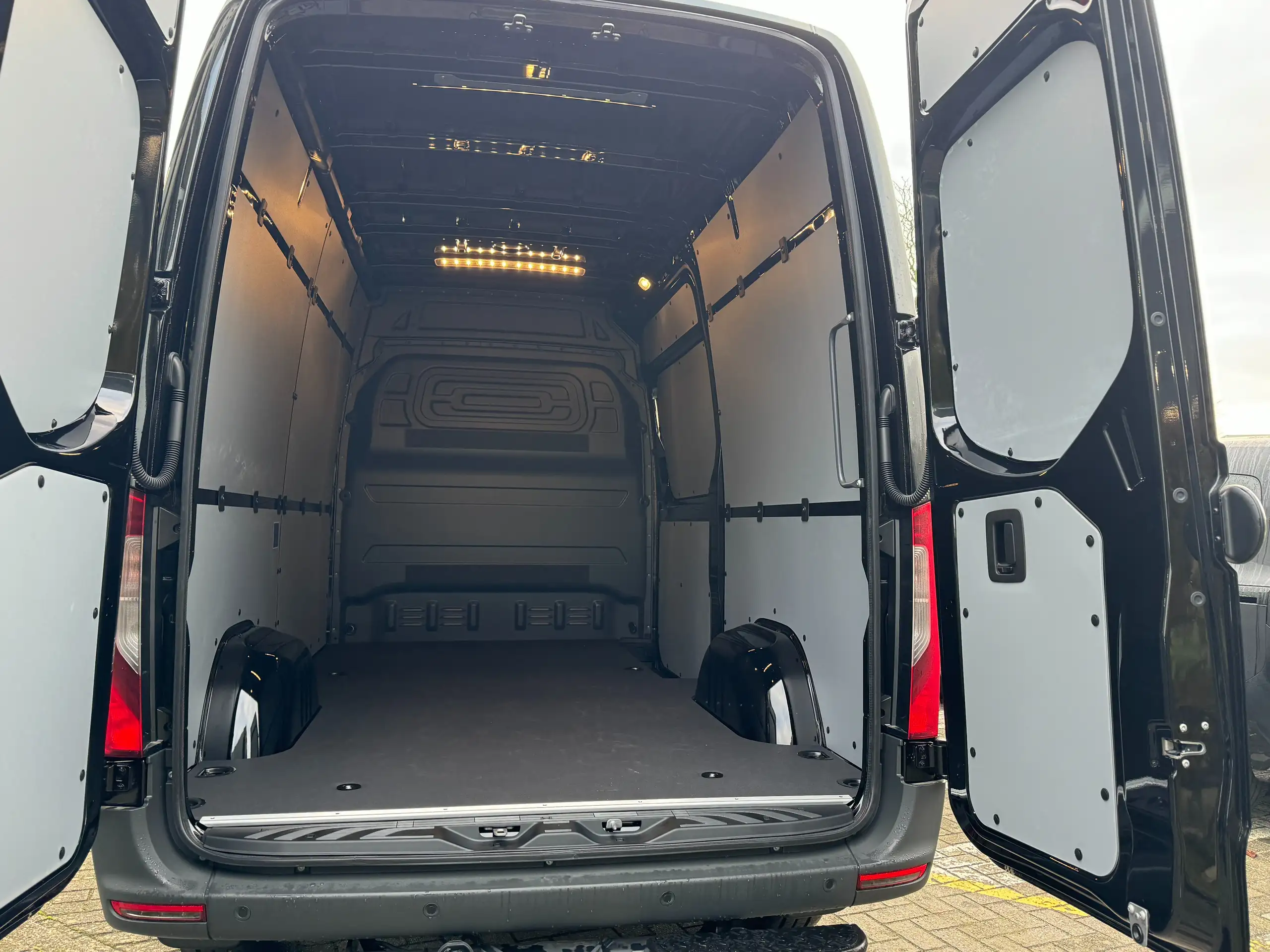 Mercedes-Benz - Sprinter