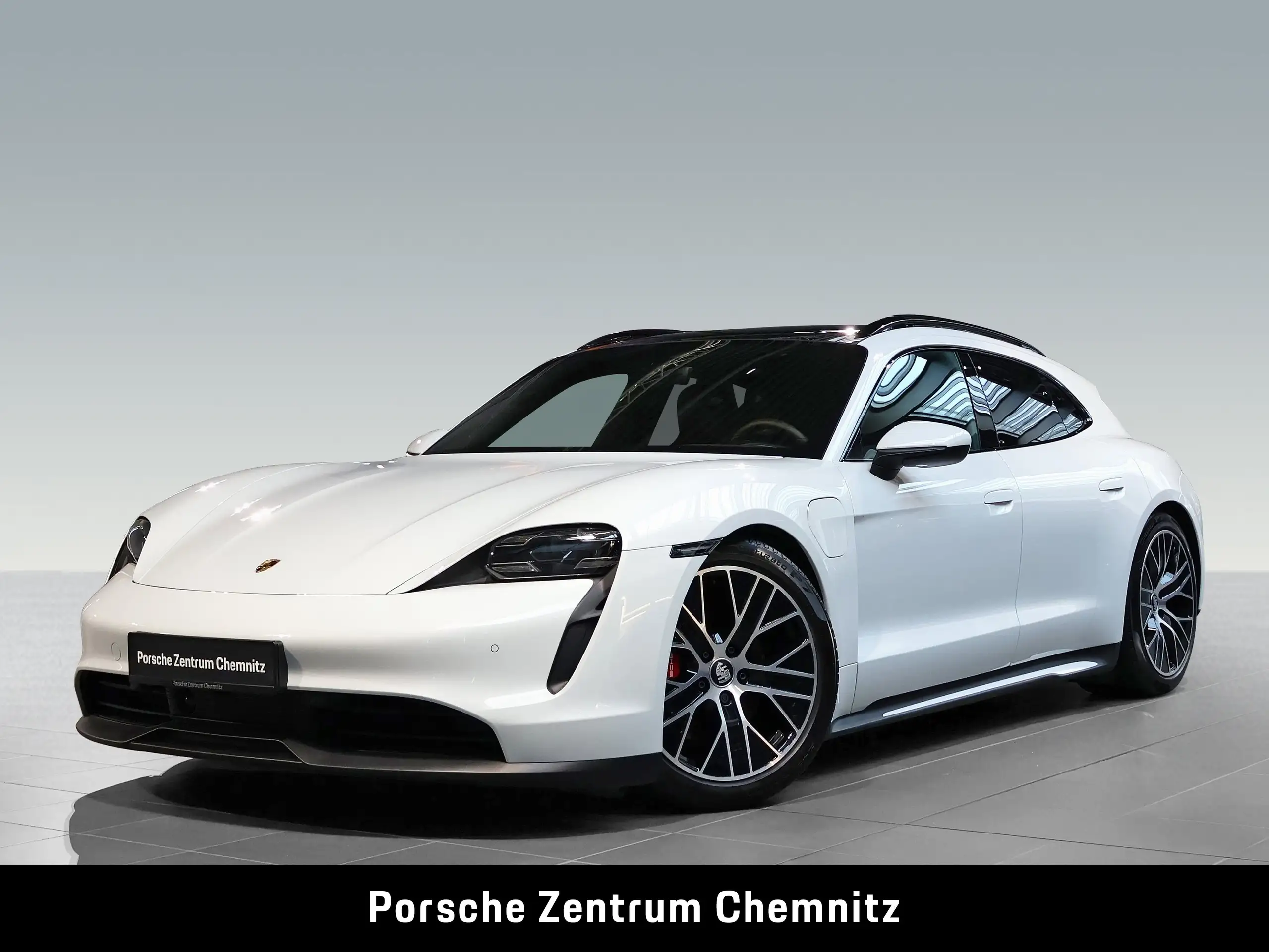 Porsche Taycan 2023