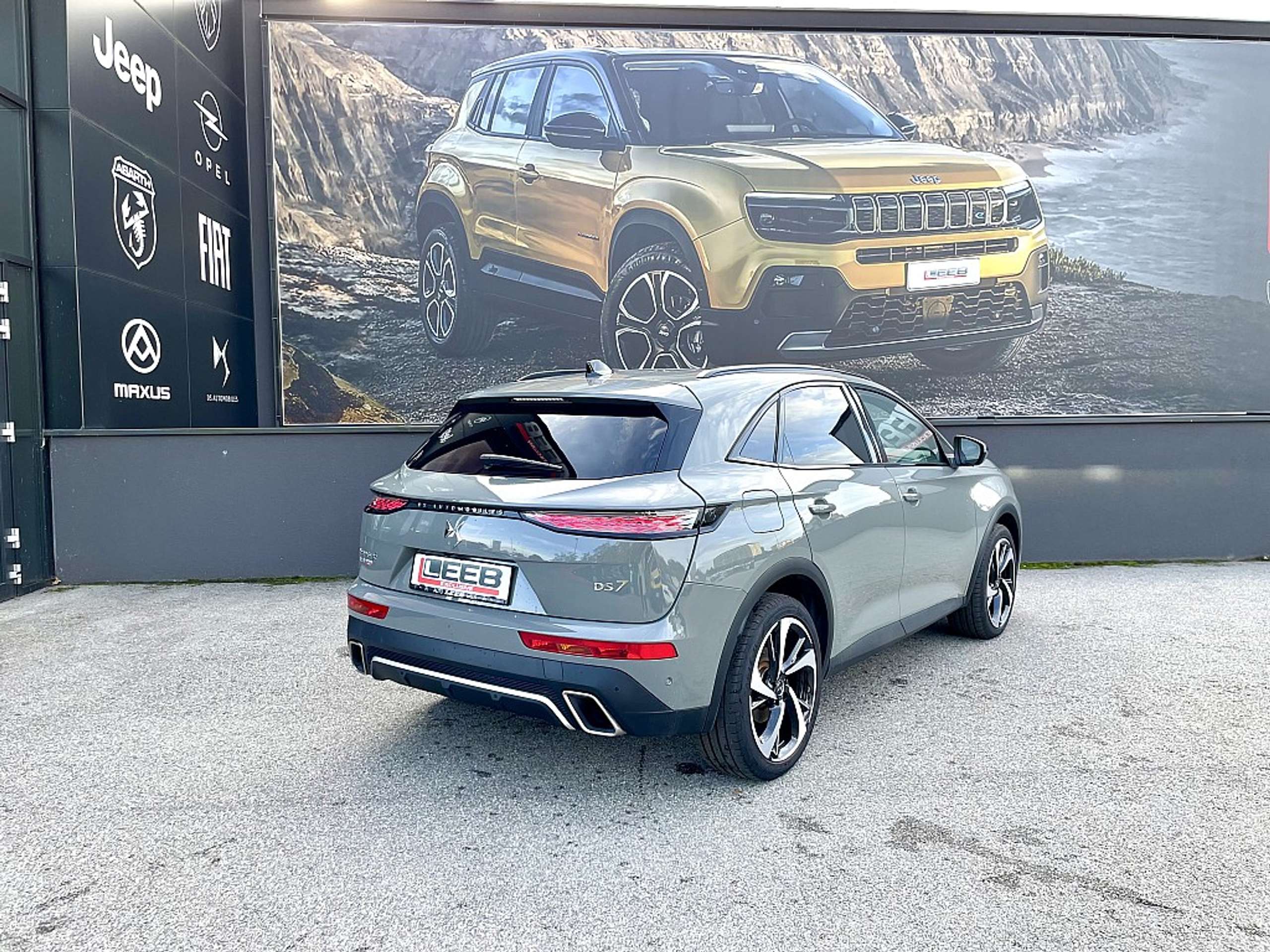 DS Automobiles - DS 7 Crossback