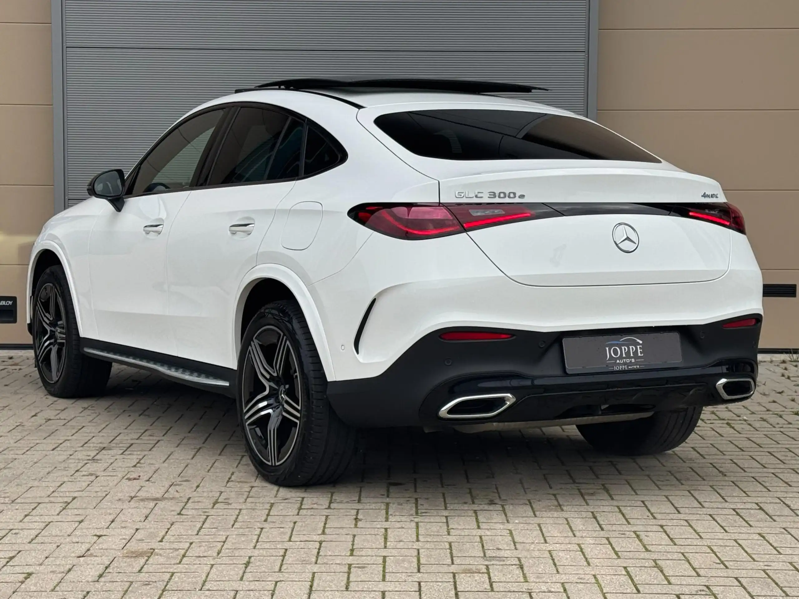 Mercedes-Benz - GLC 300