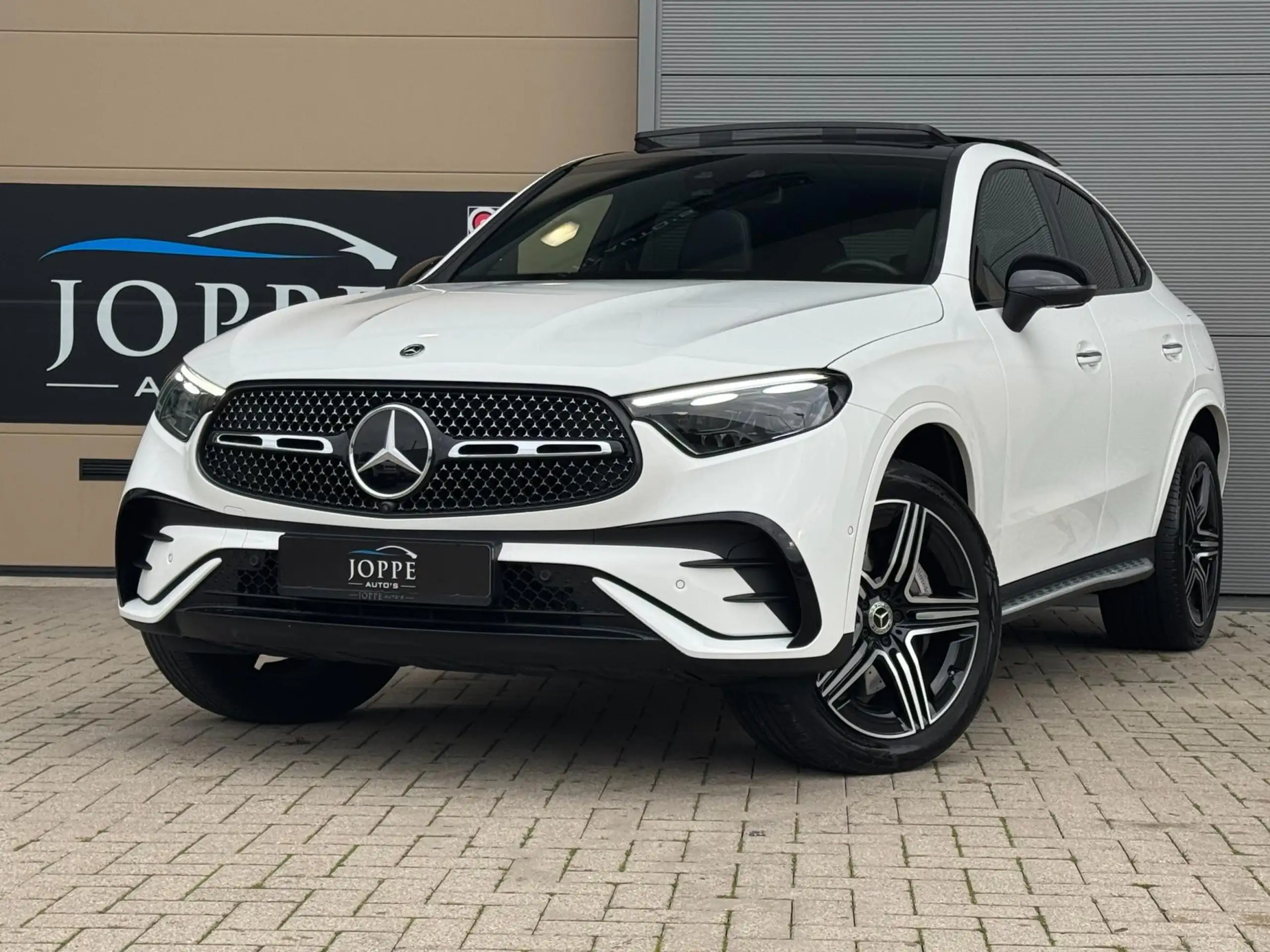 Mercedes-Benz - GLC 300