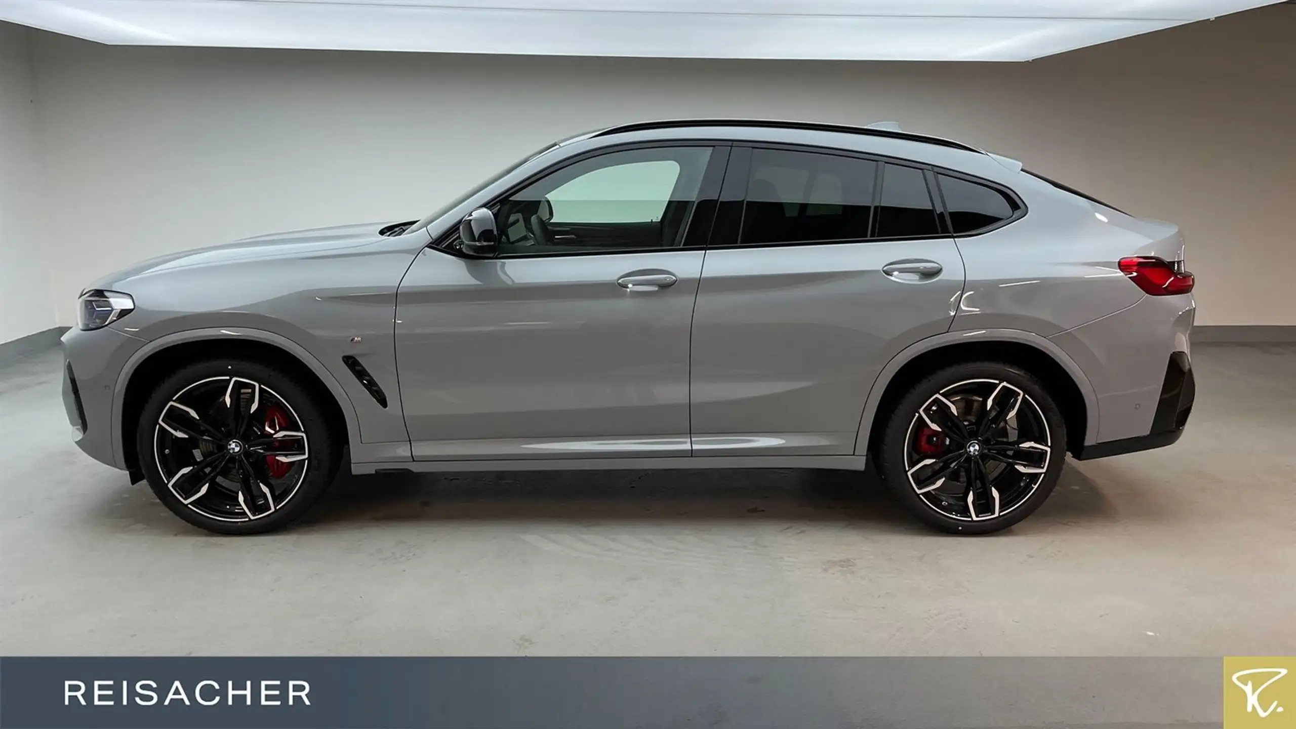 BMW - X4 M