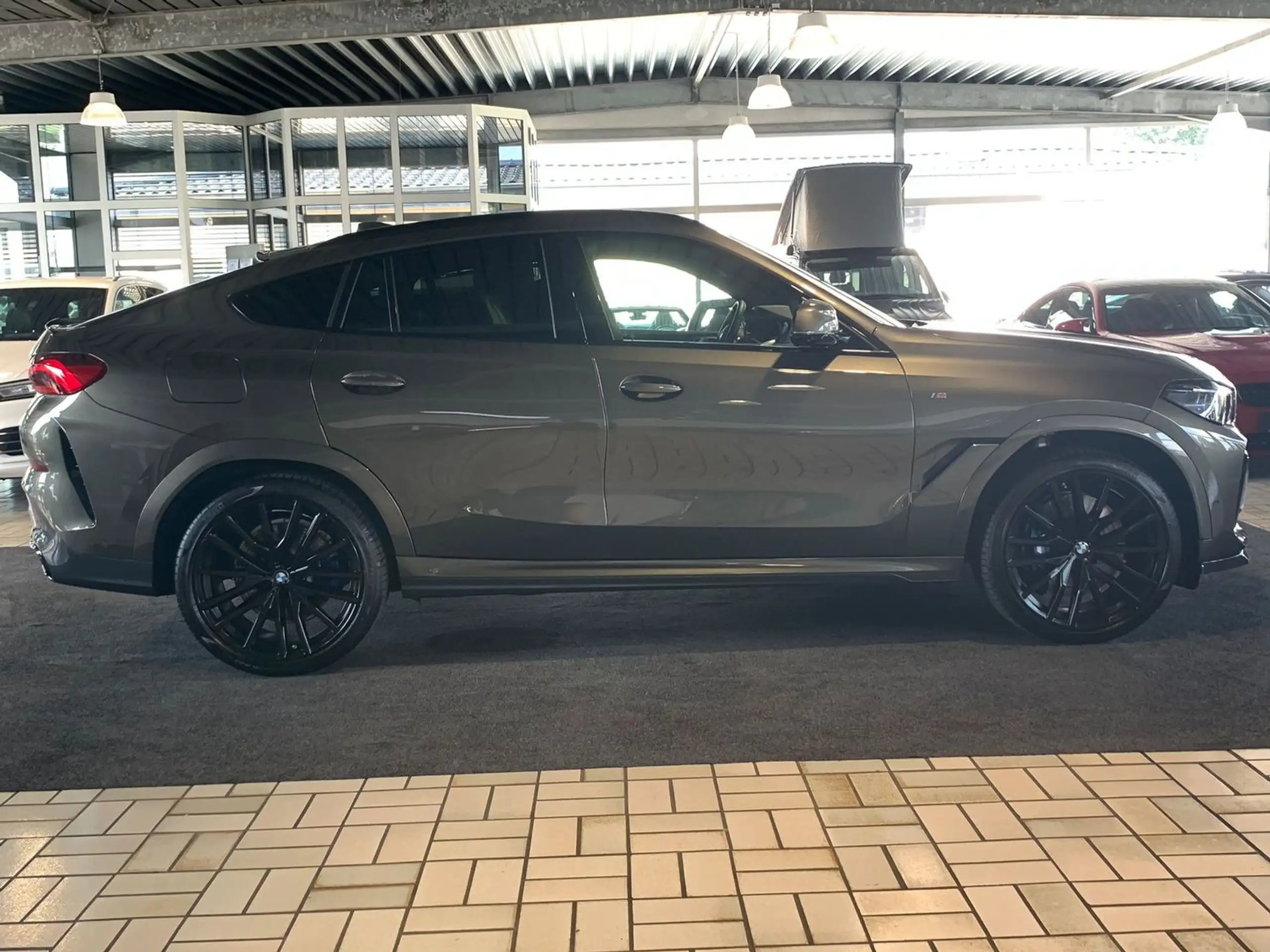 BMW - X6 M