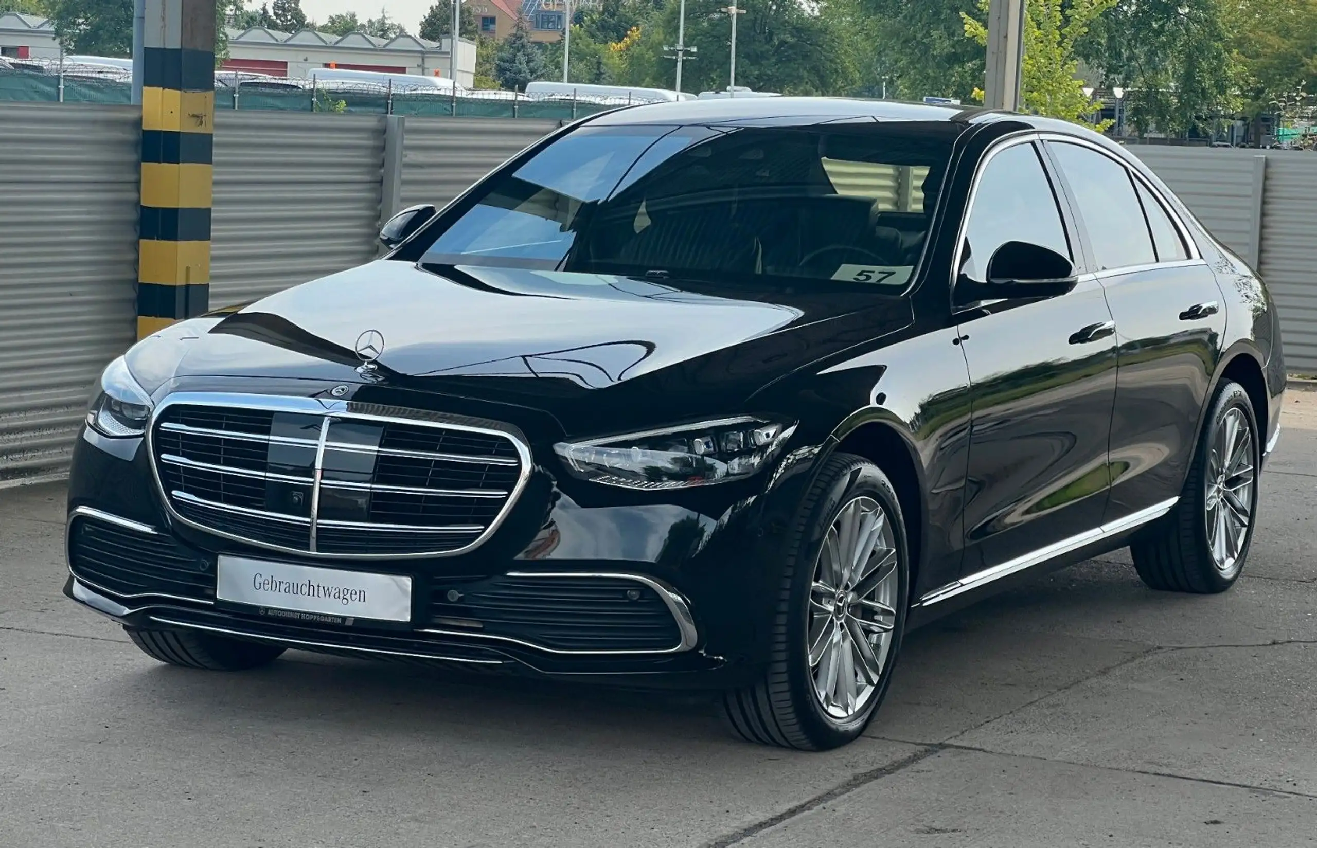 Mercedes-Benz - S 400