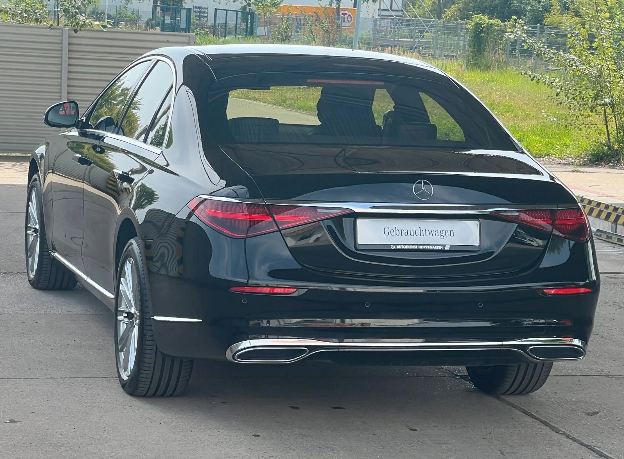 Mercedes-Benz - S 400