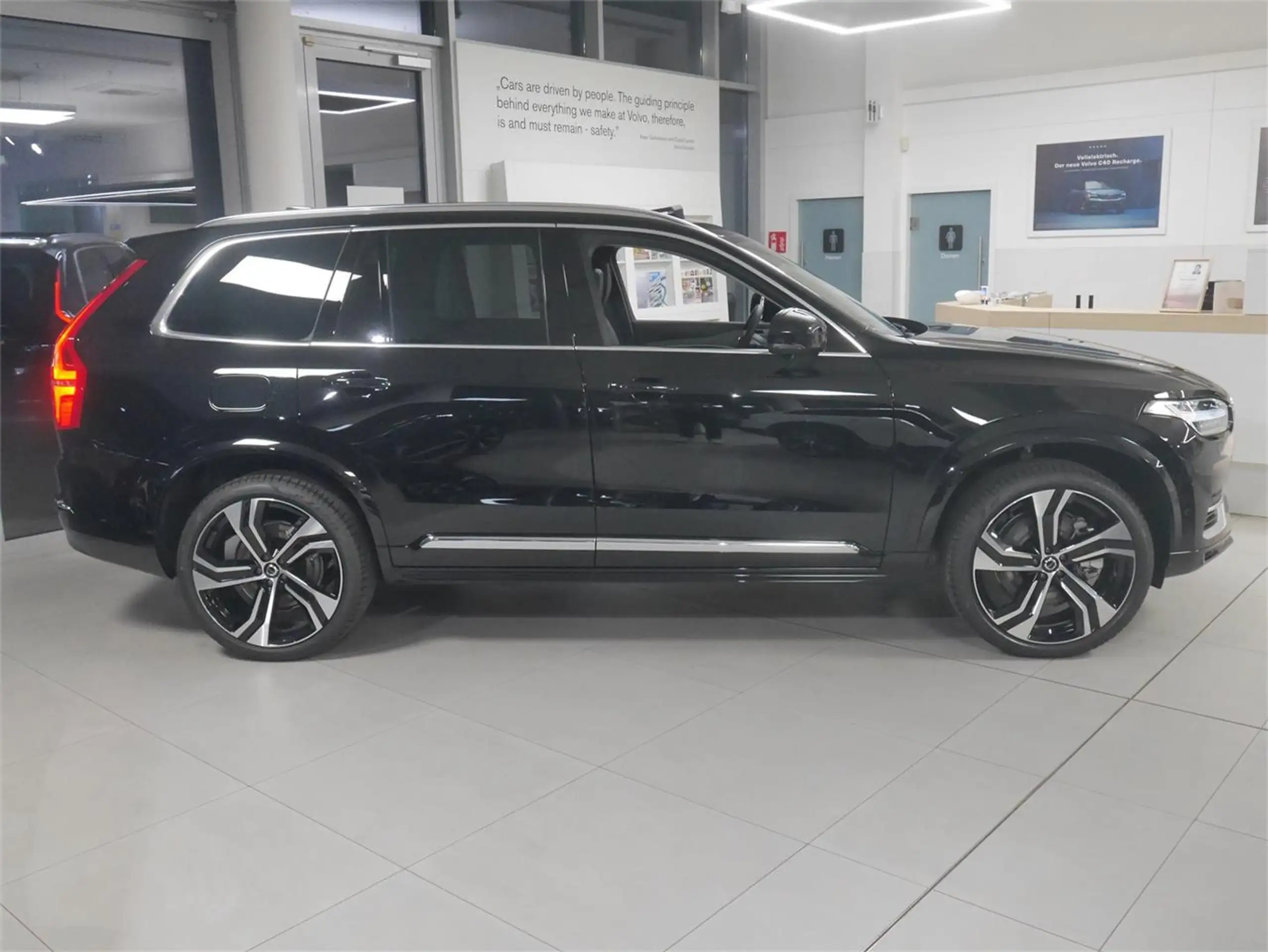 Volvo - XC90