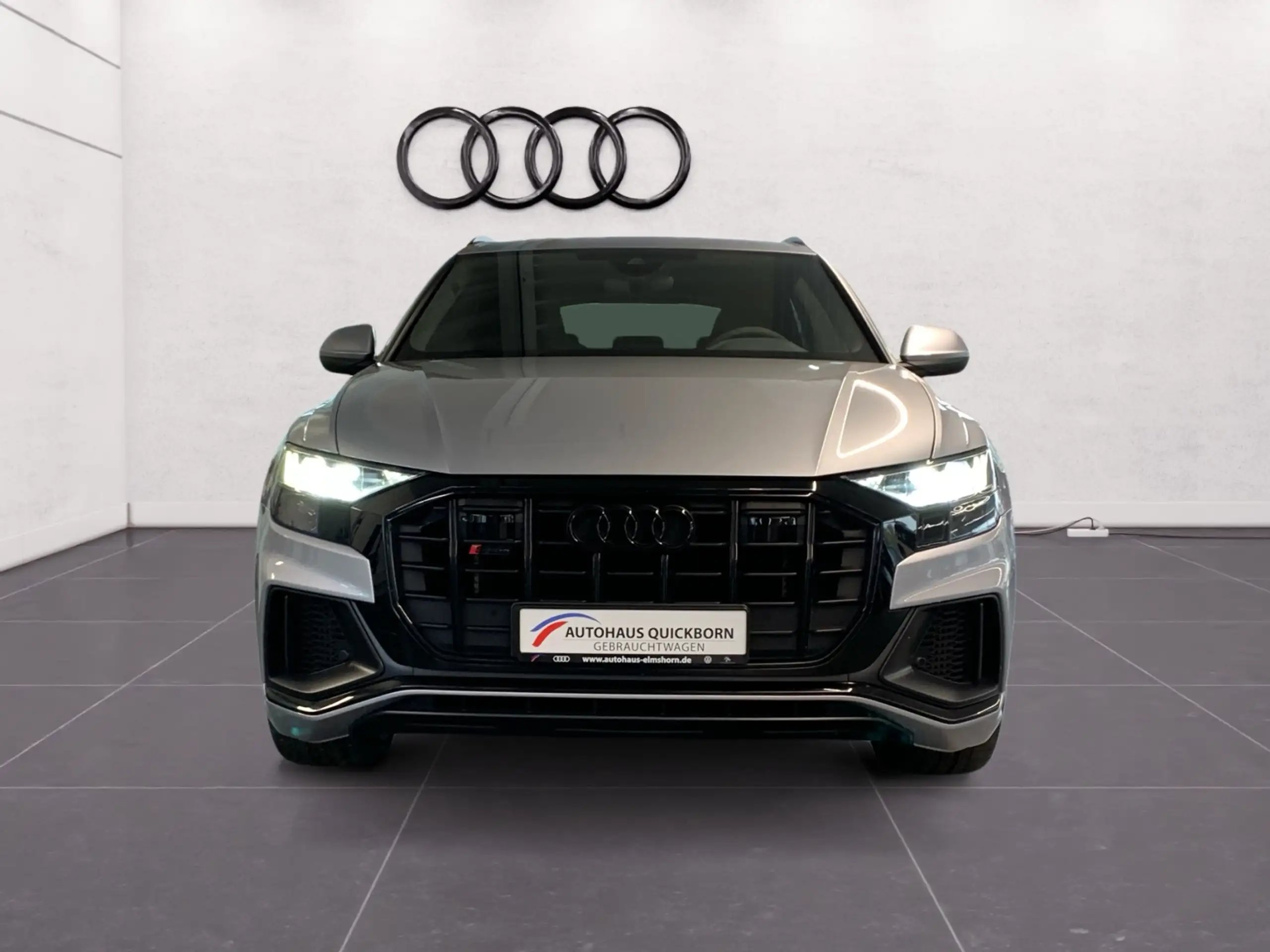 Audi - SQ8