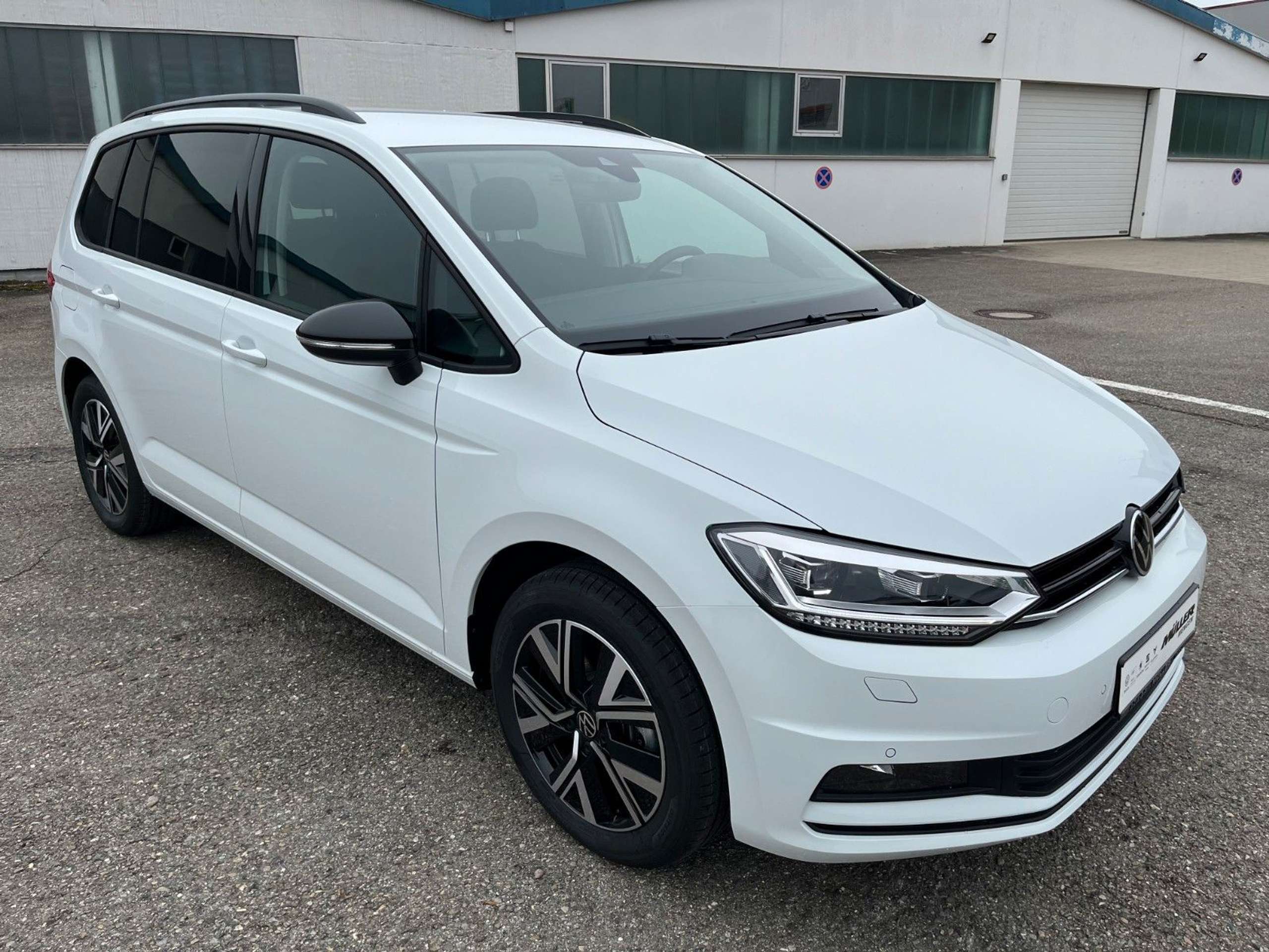 Volkswagen - Touran