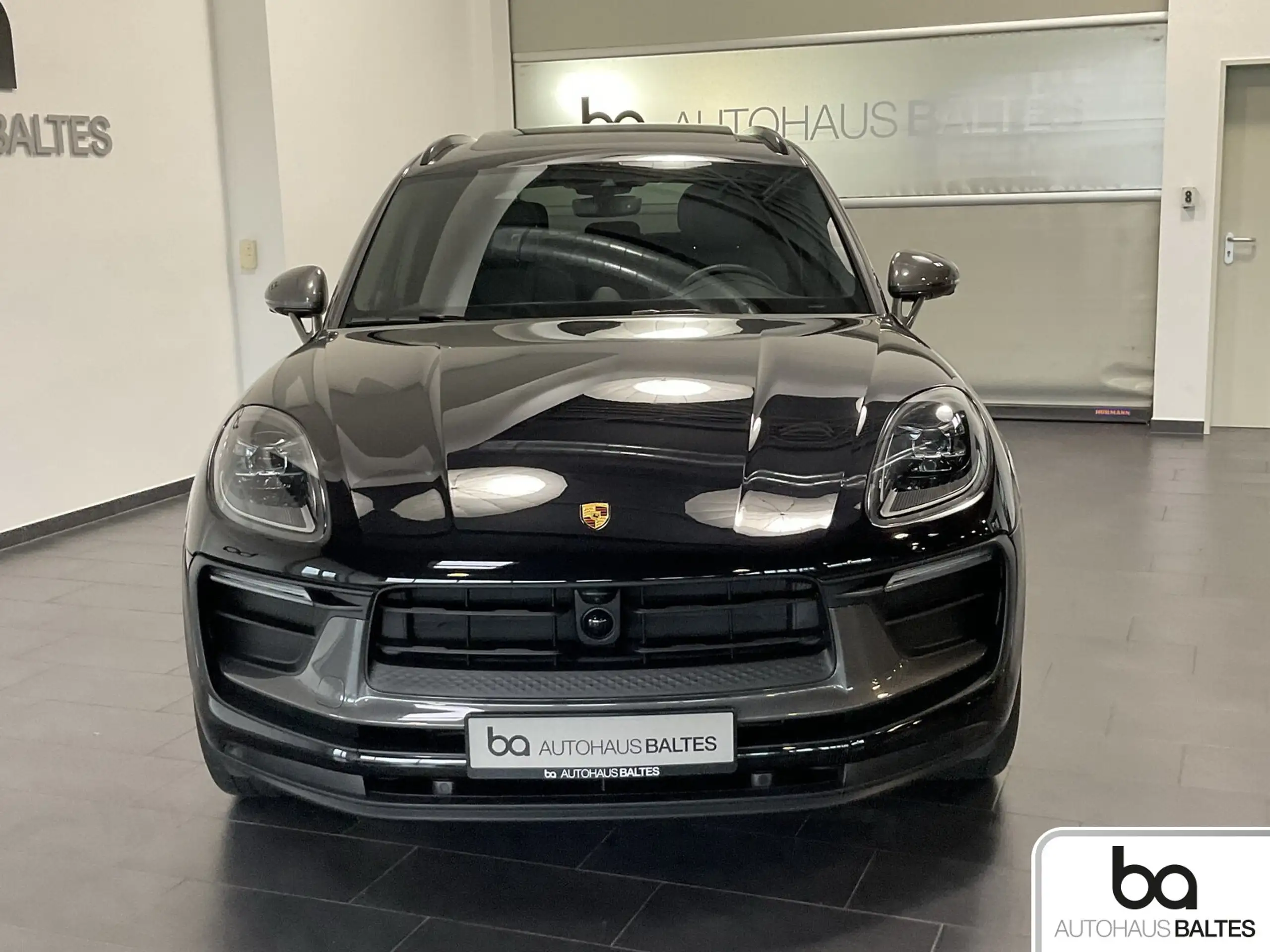 Porsche - Macan