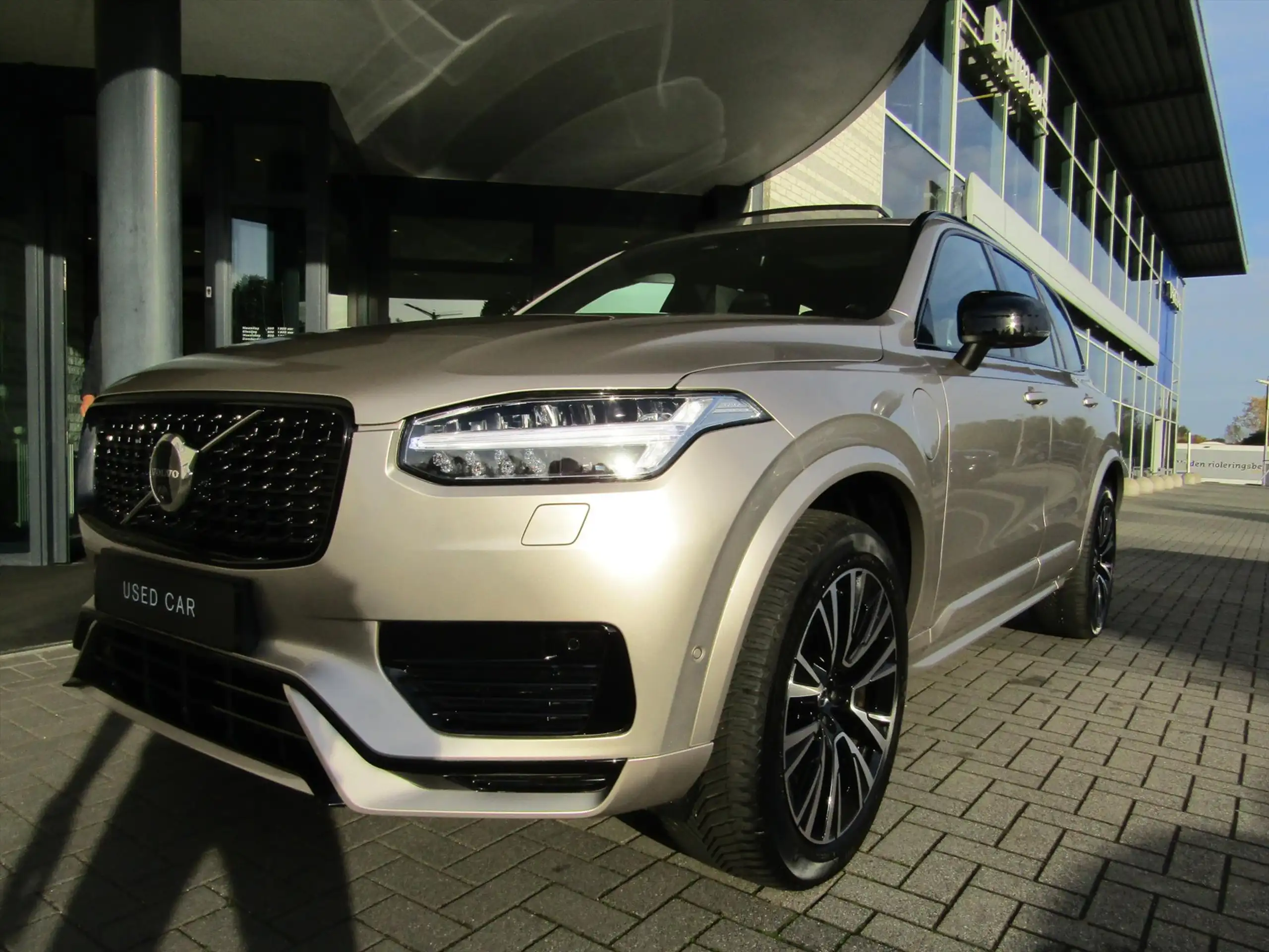 Volvo - XC90