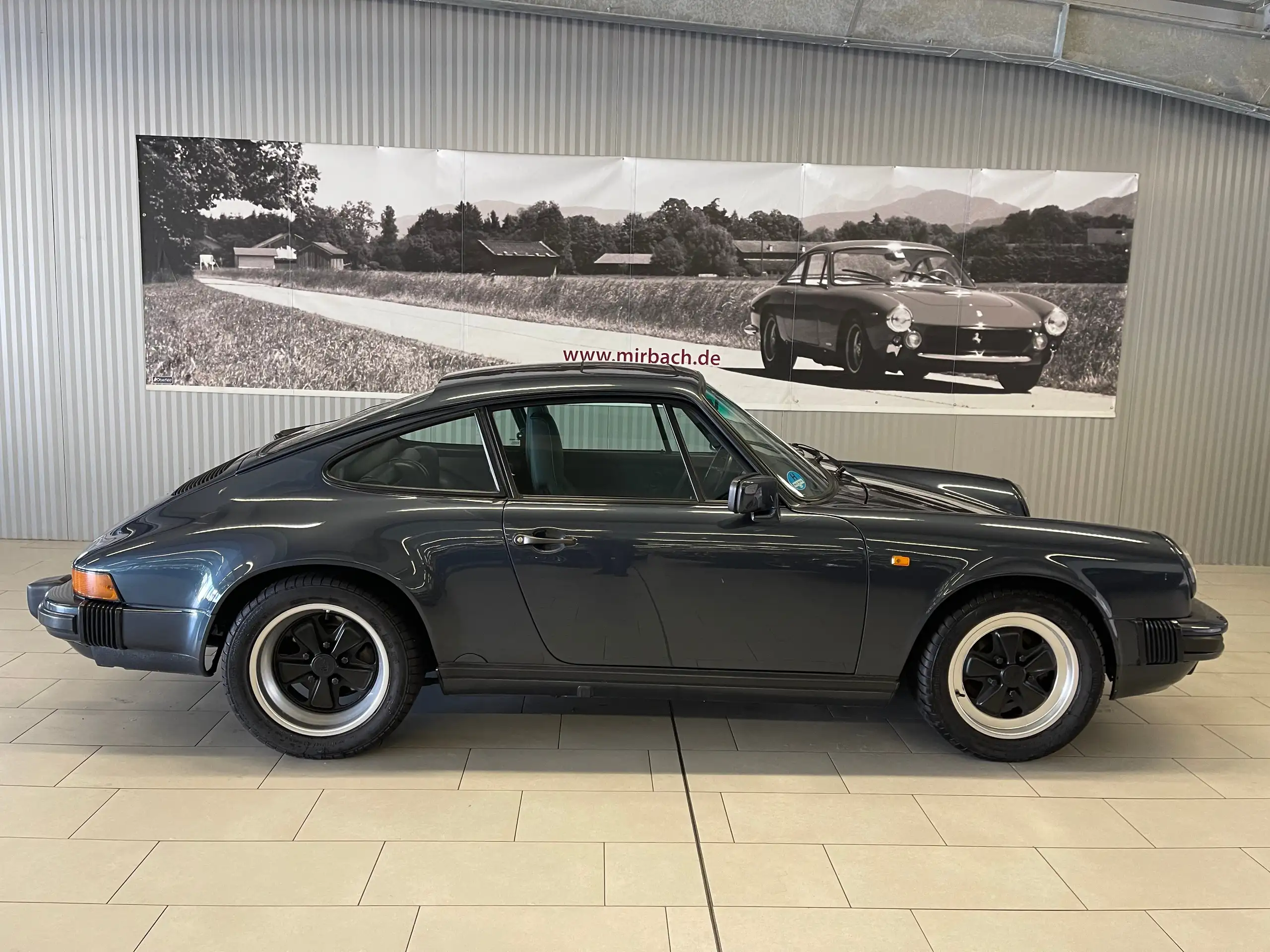 Porsche - 911