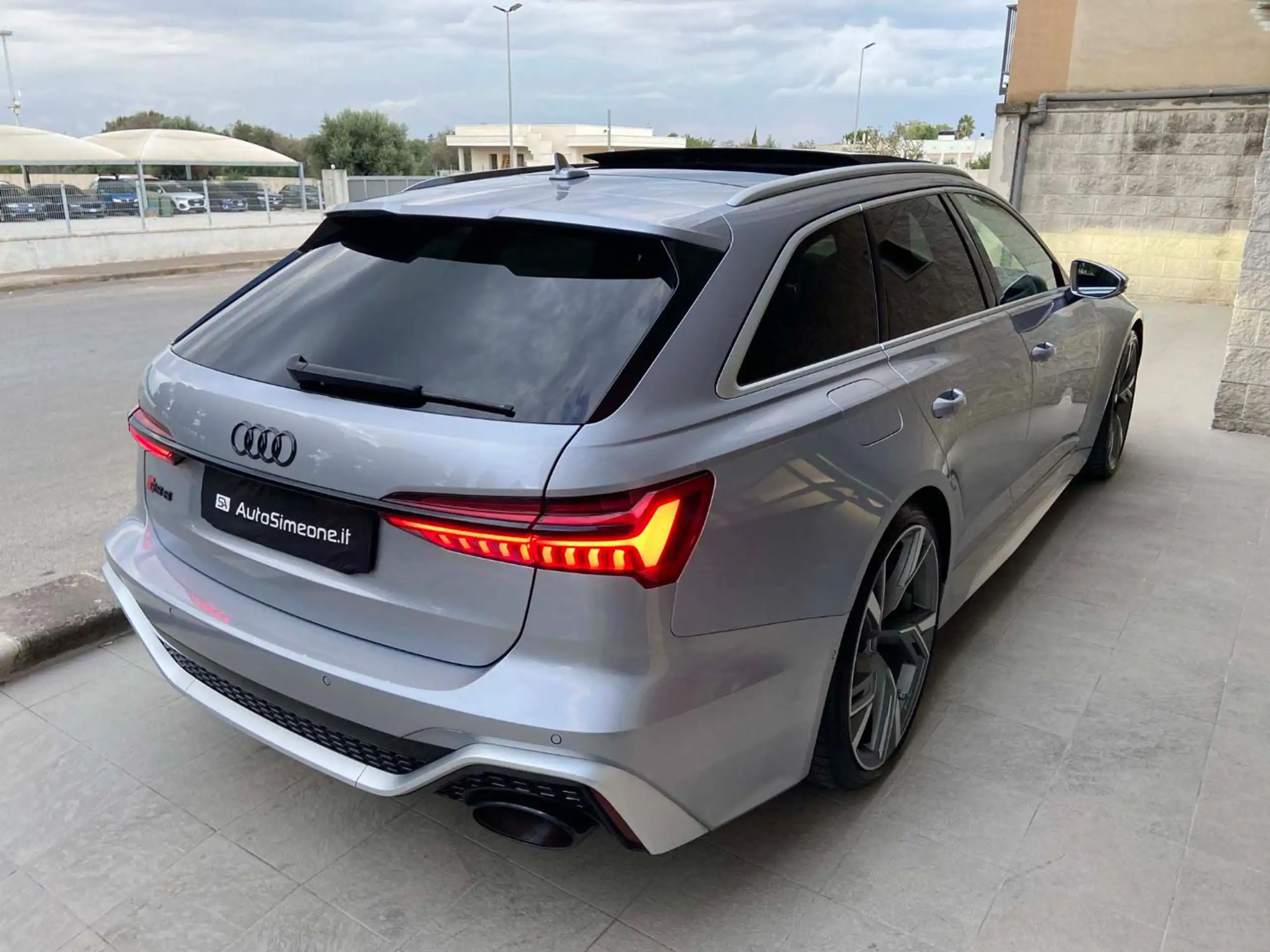 Audi - RS6