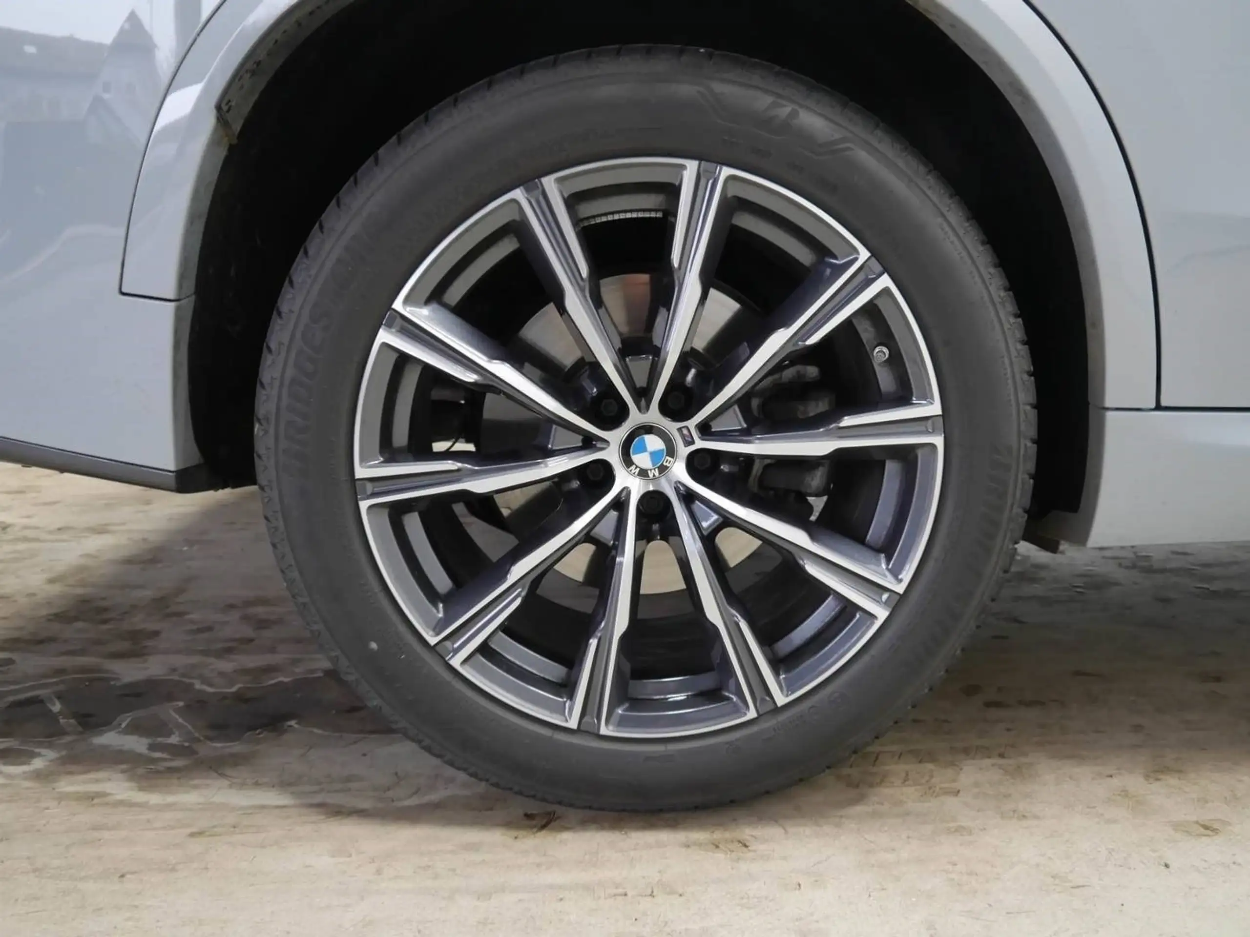 BMW - X5