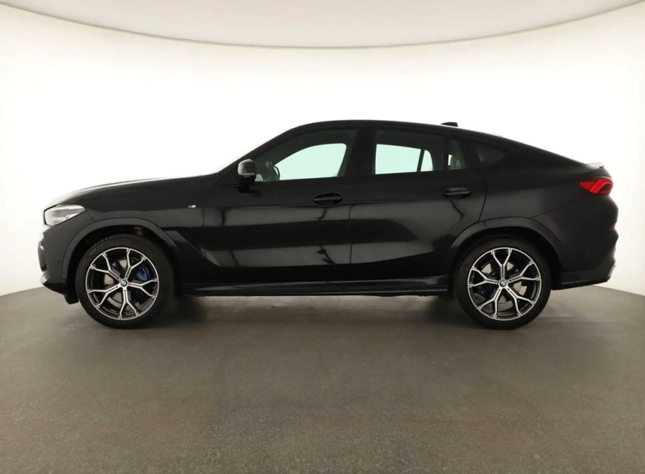 BMW - X6