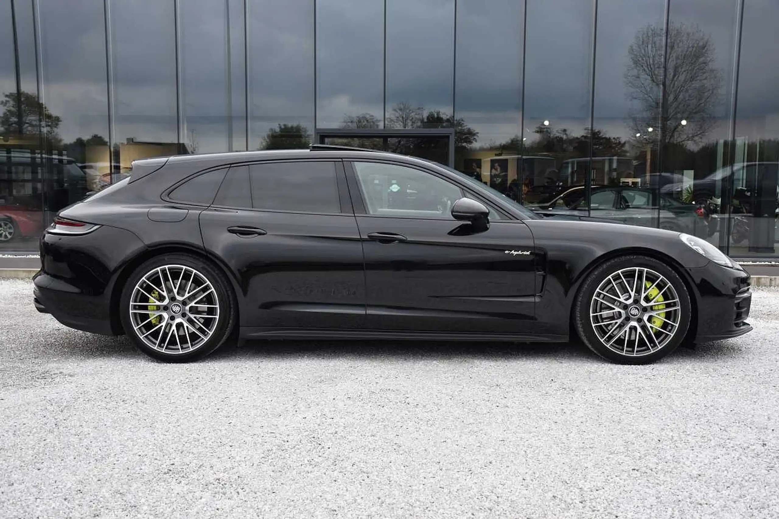 Porsche - Panamera