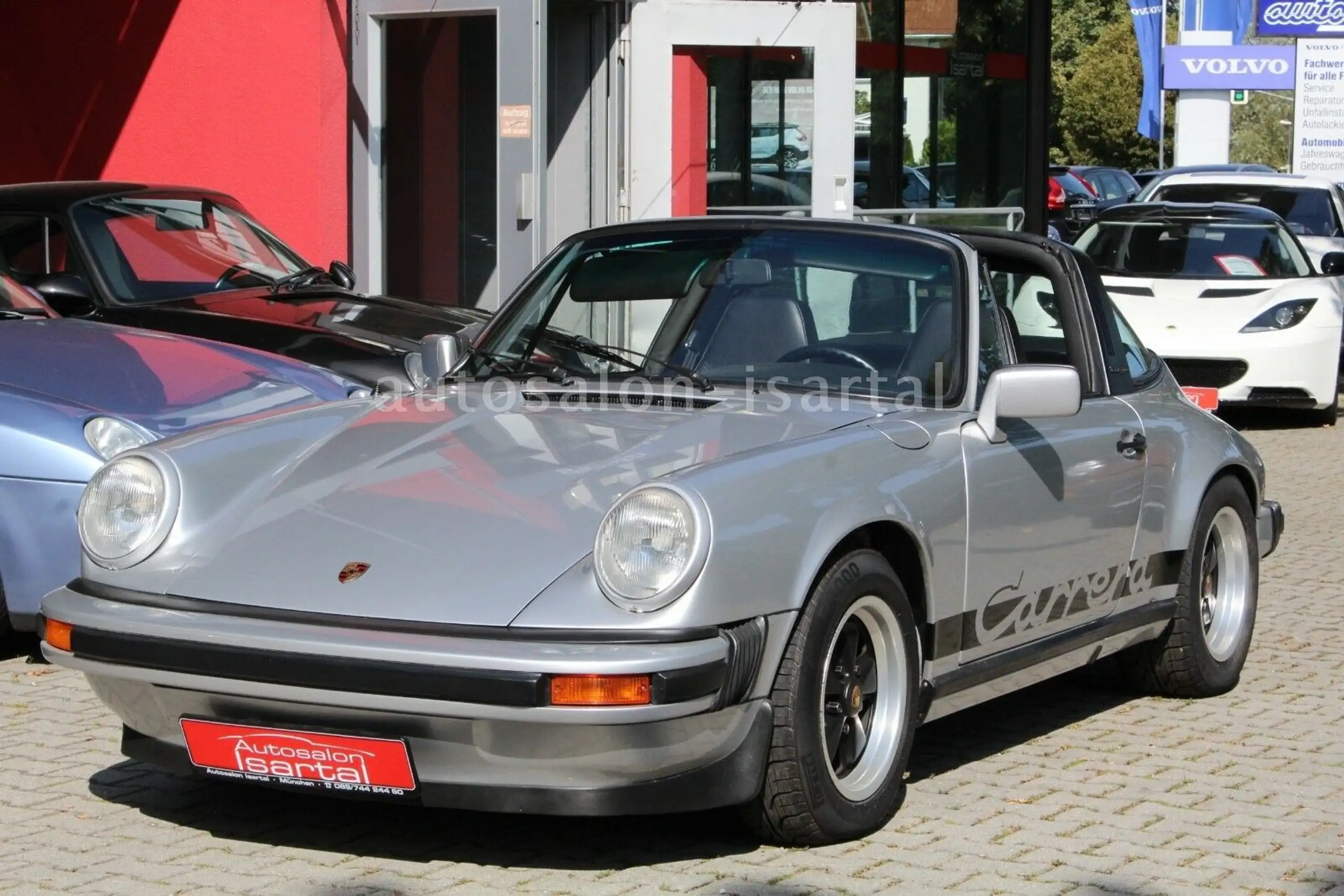 Porsche - 911