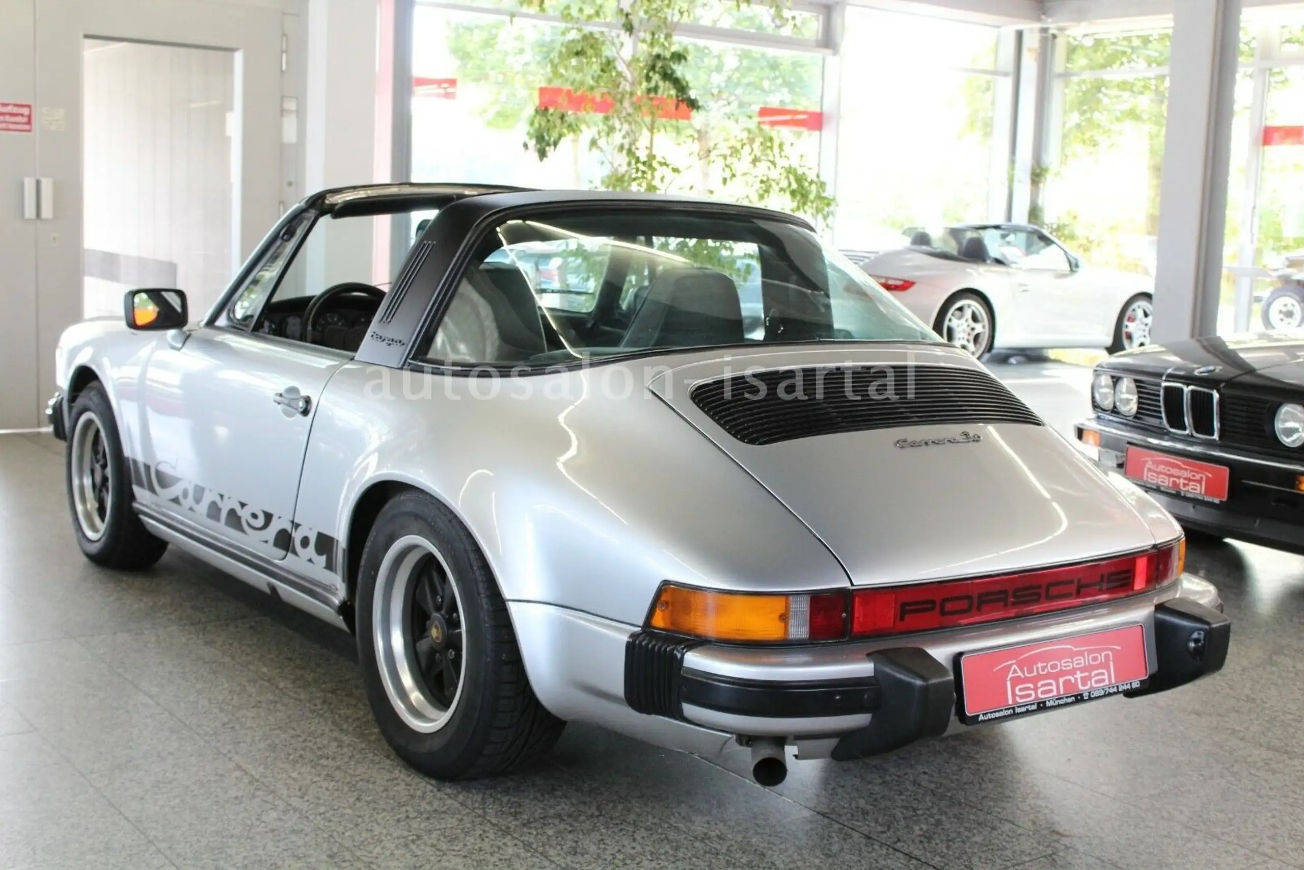 Porsche - 911