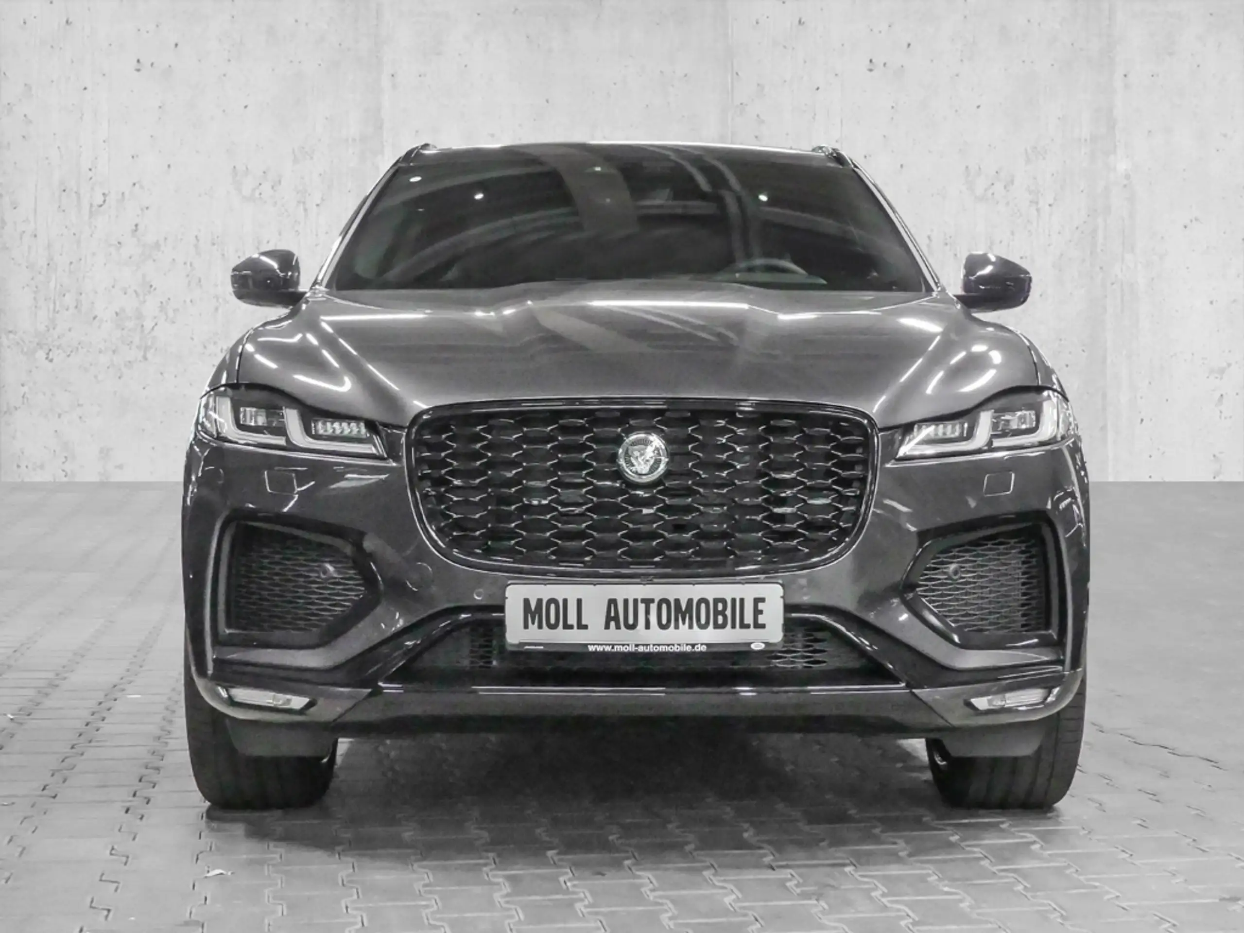 Jaguar - F-Pace