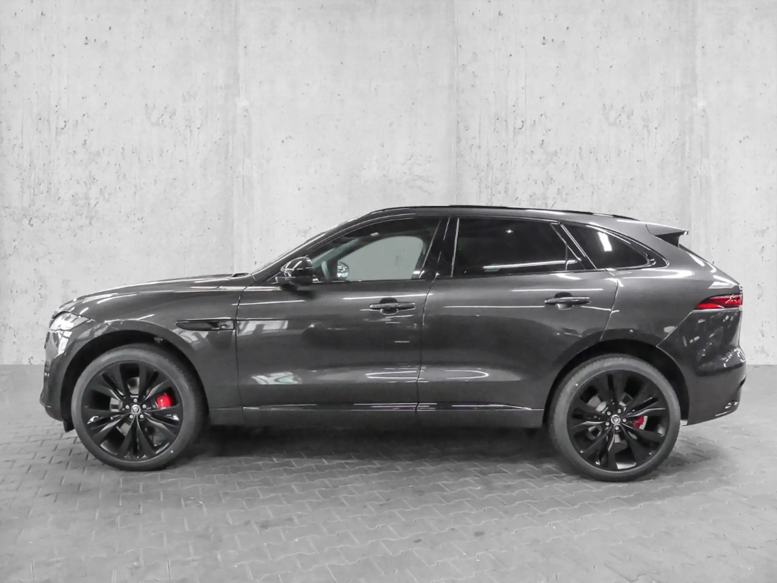 Jaguar - F-Pace