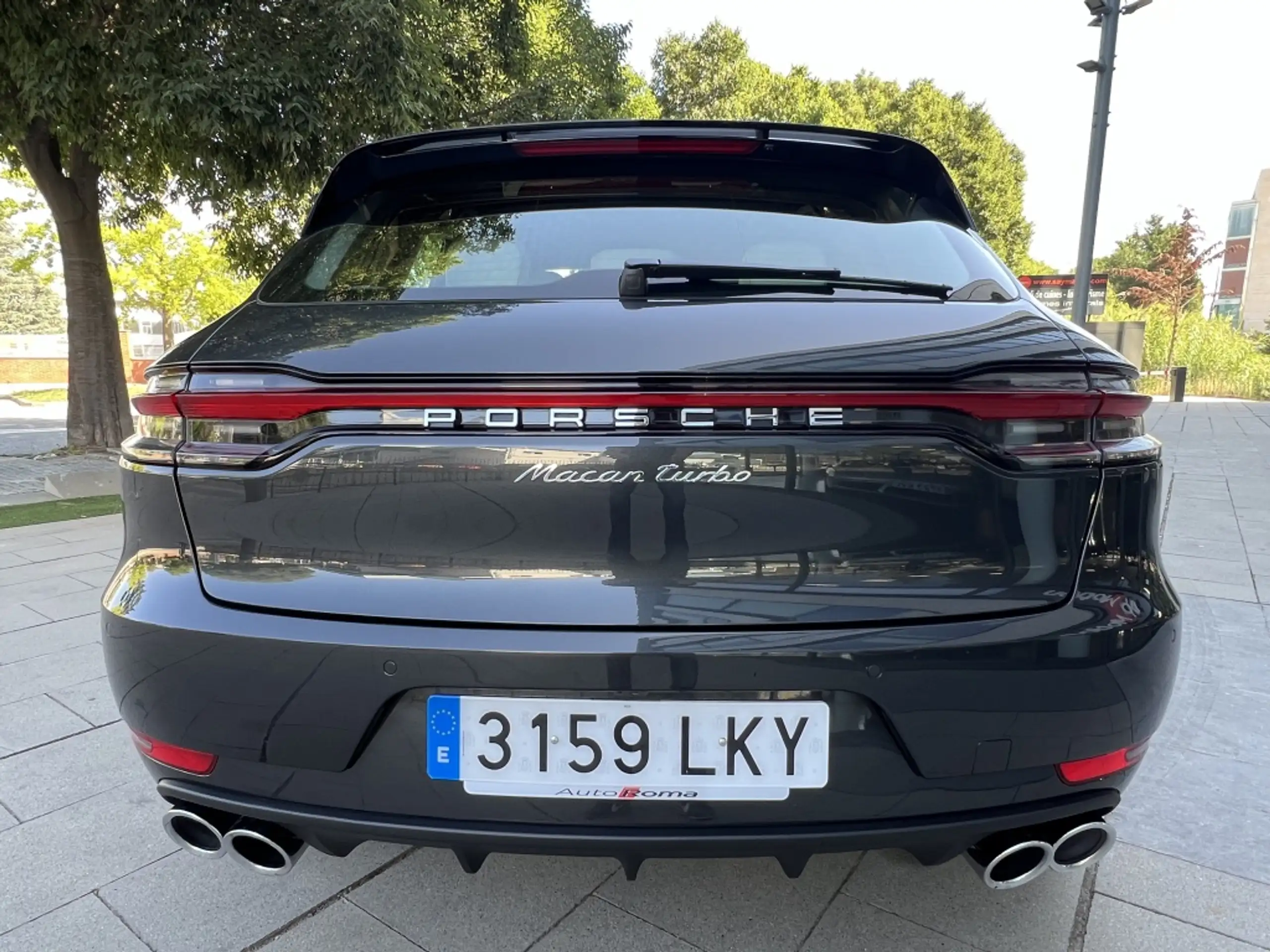 Porsche - Macan