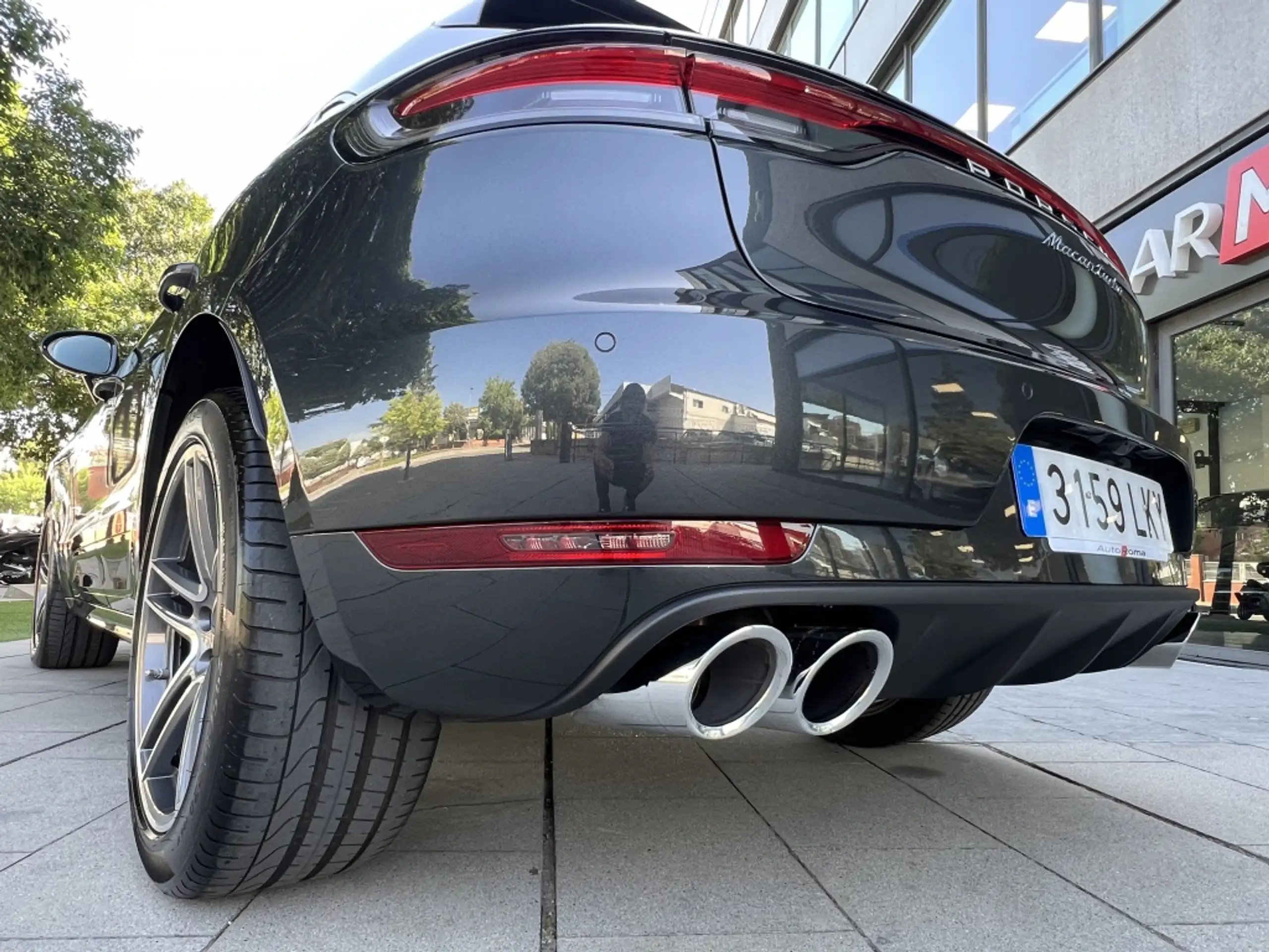 Porsche - Macan