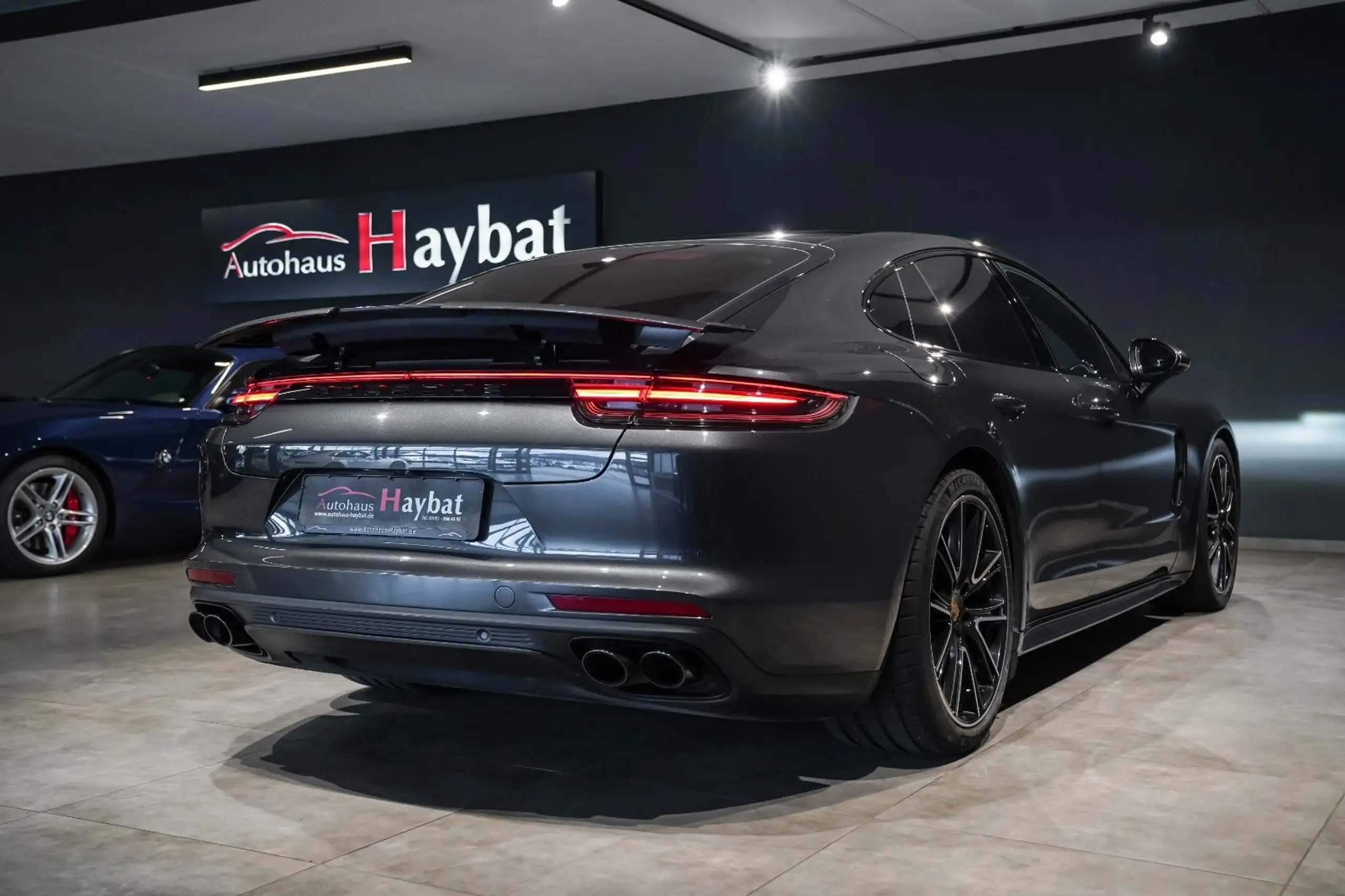 Porsche - Panamera