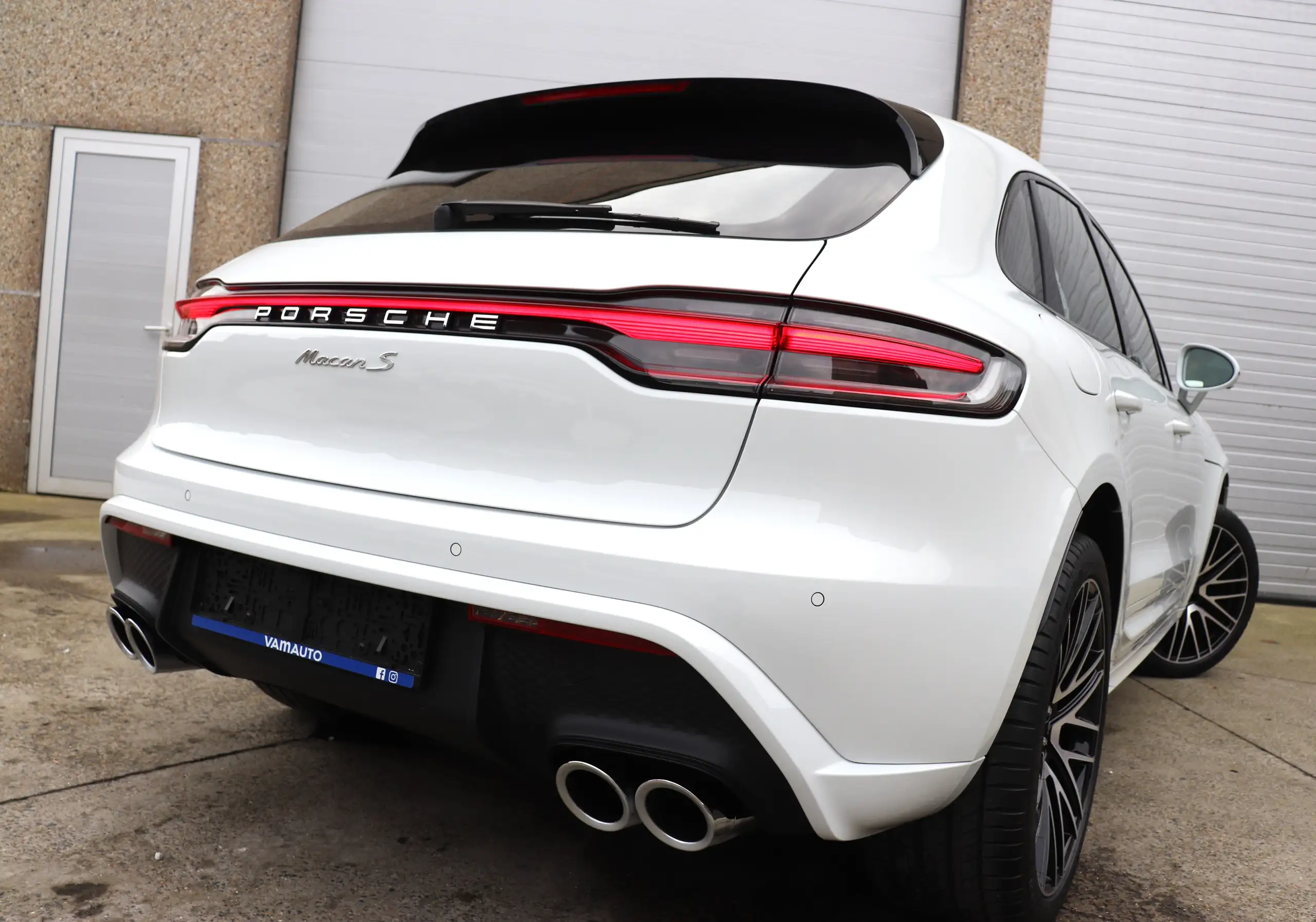 Porsche - Macan