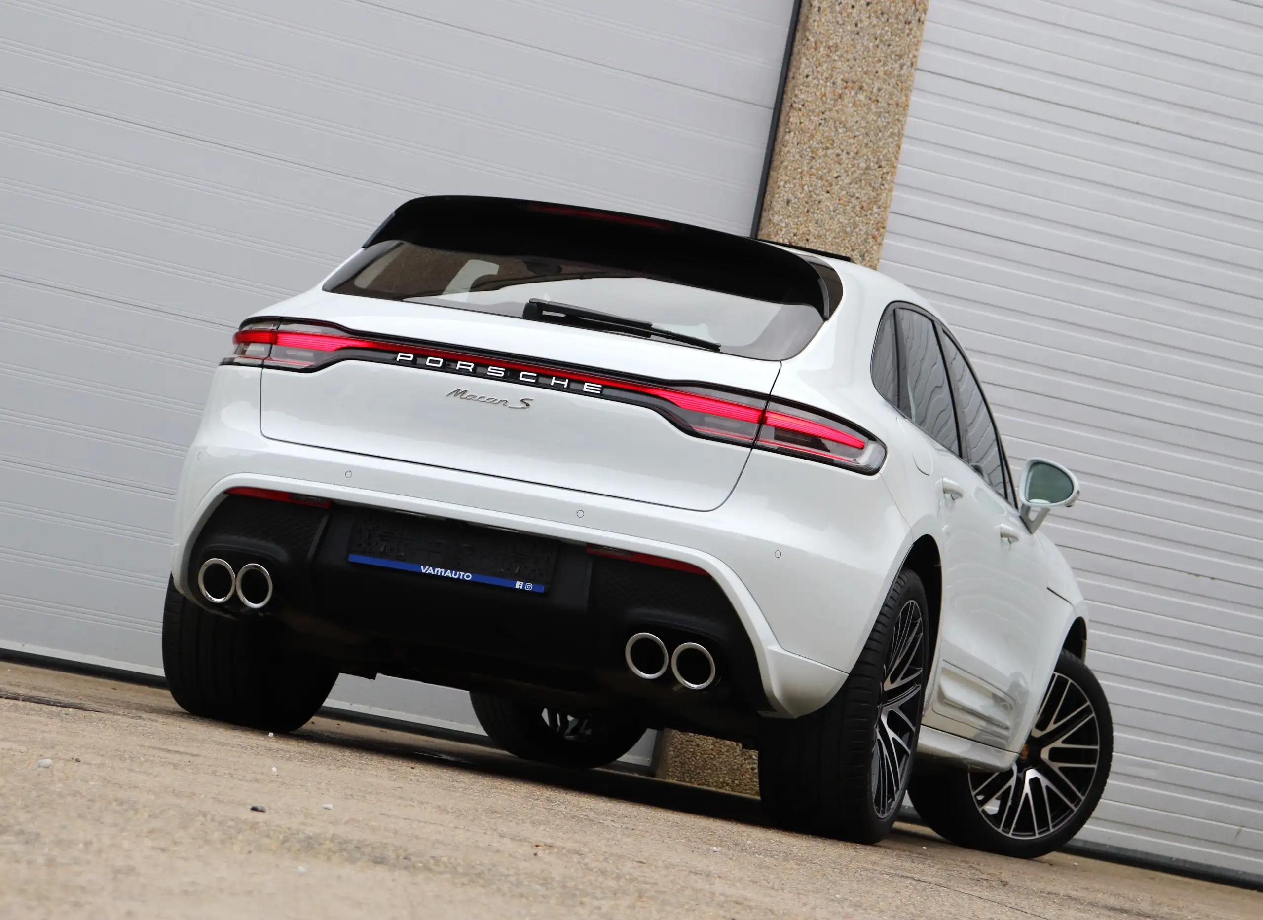 Porsche - Macan